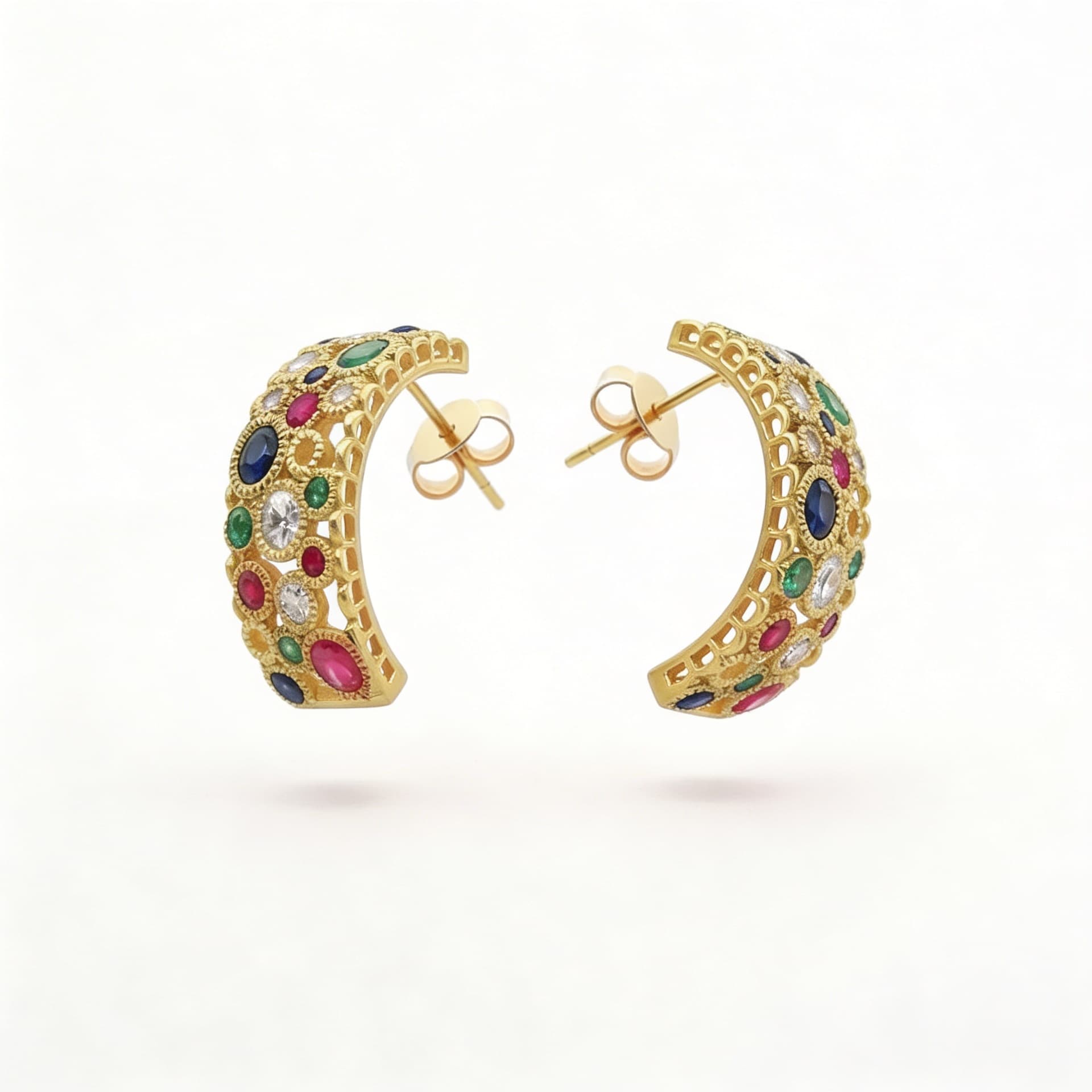Torsade Sacre Wide Hoop Earrings in Yellow Gold - 3