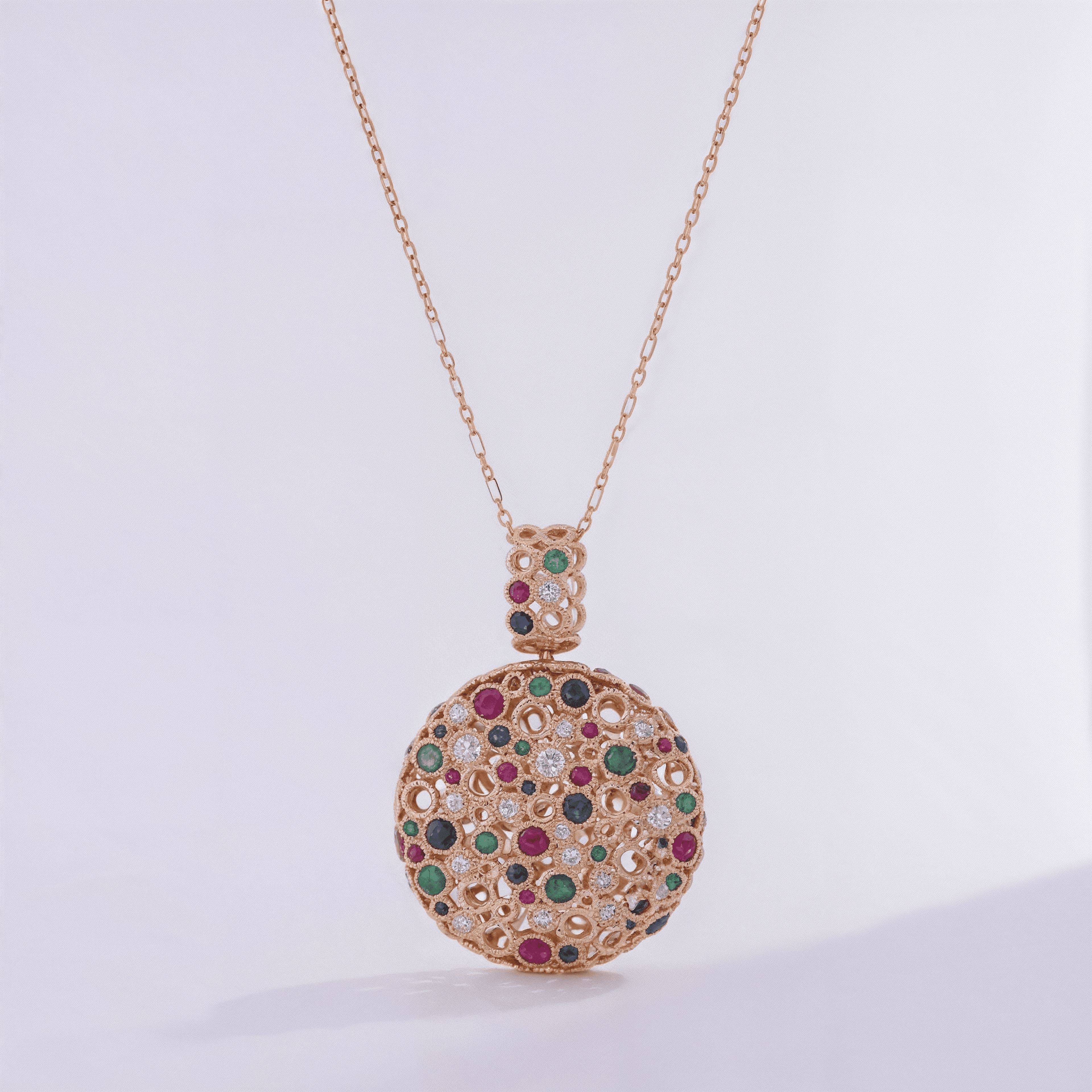 Torsade Sacre Large Pendant in Yellow Gold - 4