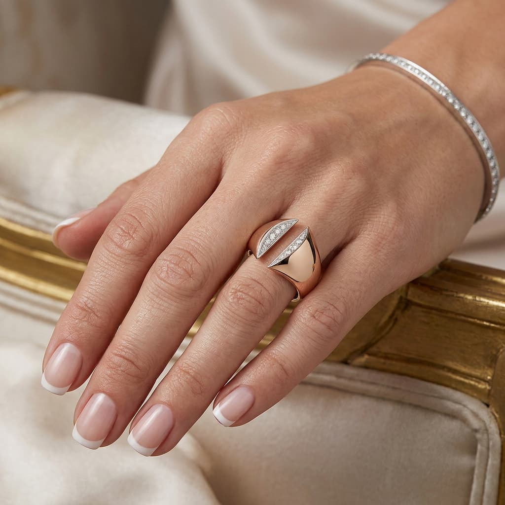 The Hiya Signature IV Aperture Pavé Ring 
