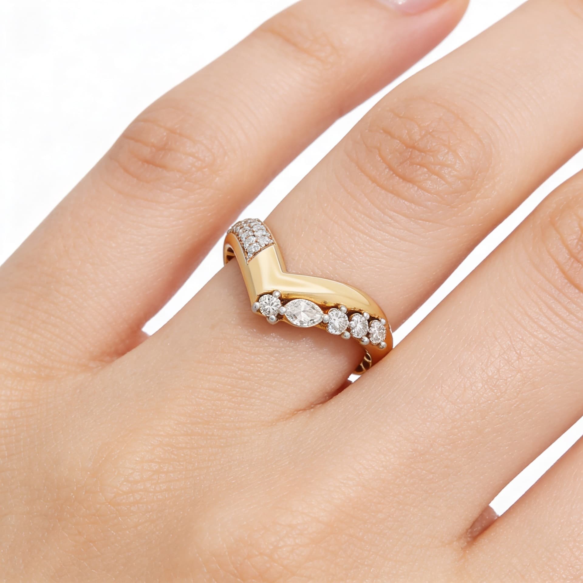 The Hiya Signature IV Chevron Pavé Crest Ring