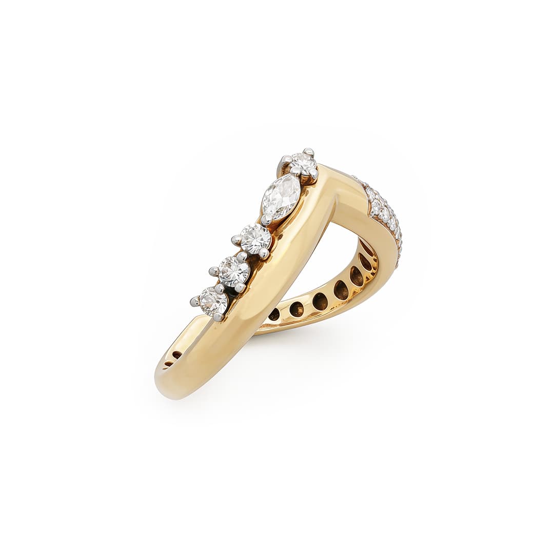 The Hiya Signature IV Chevron Pavé Crest Ring - 3