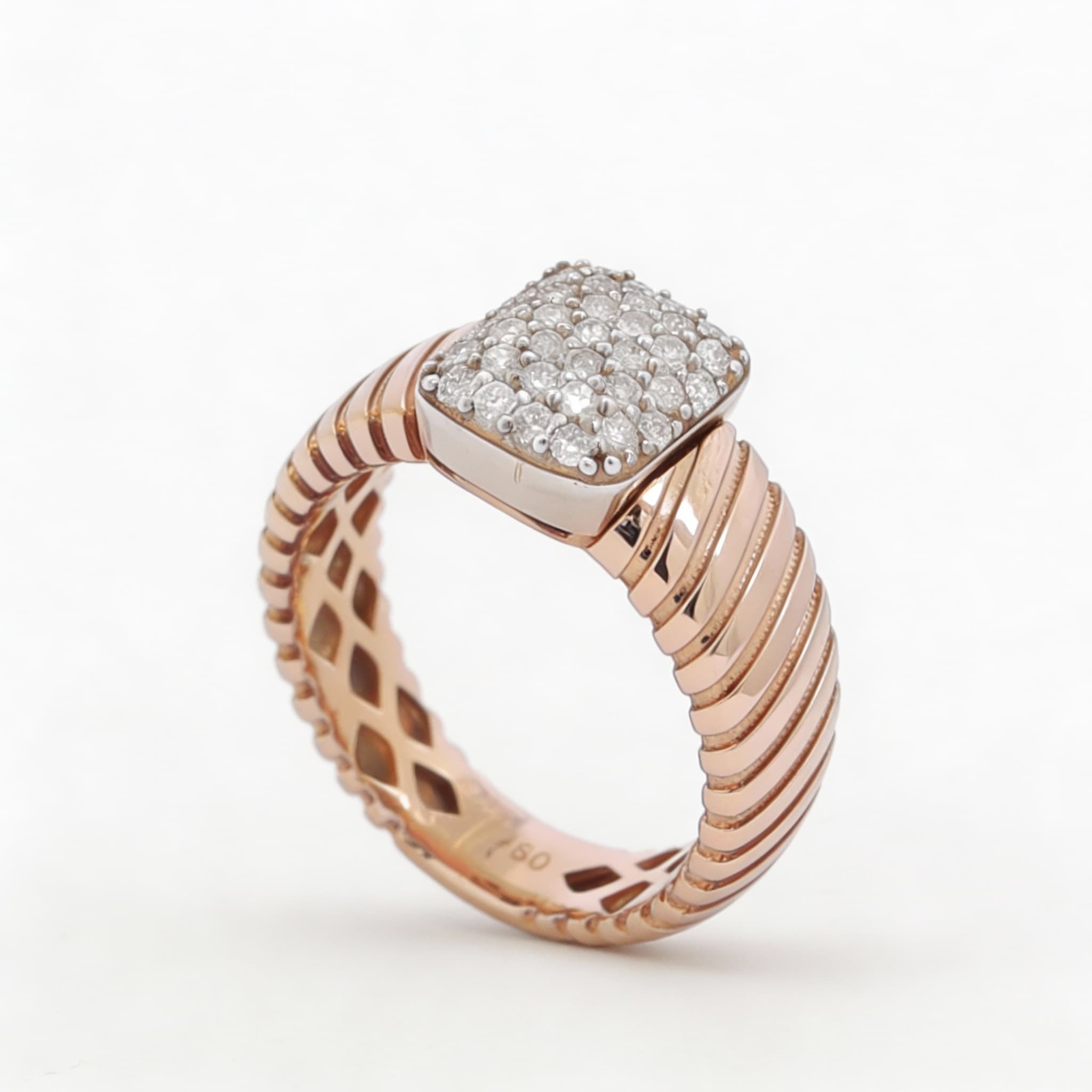 The Hiya Signature IV Ribbed Pavé Ring - 5