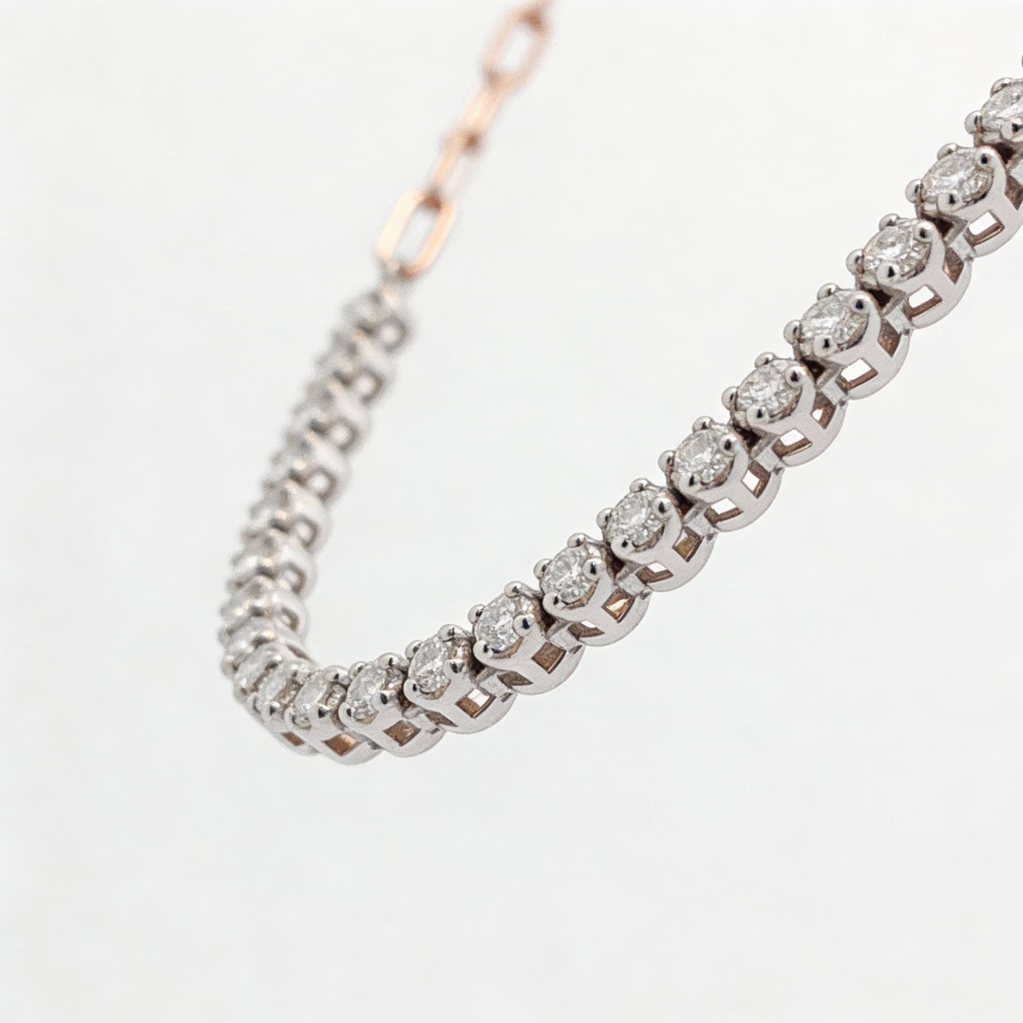 The Hiya Signature IV Channel-Set Arc Pendant  - 5