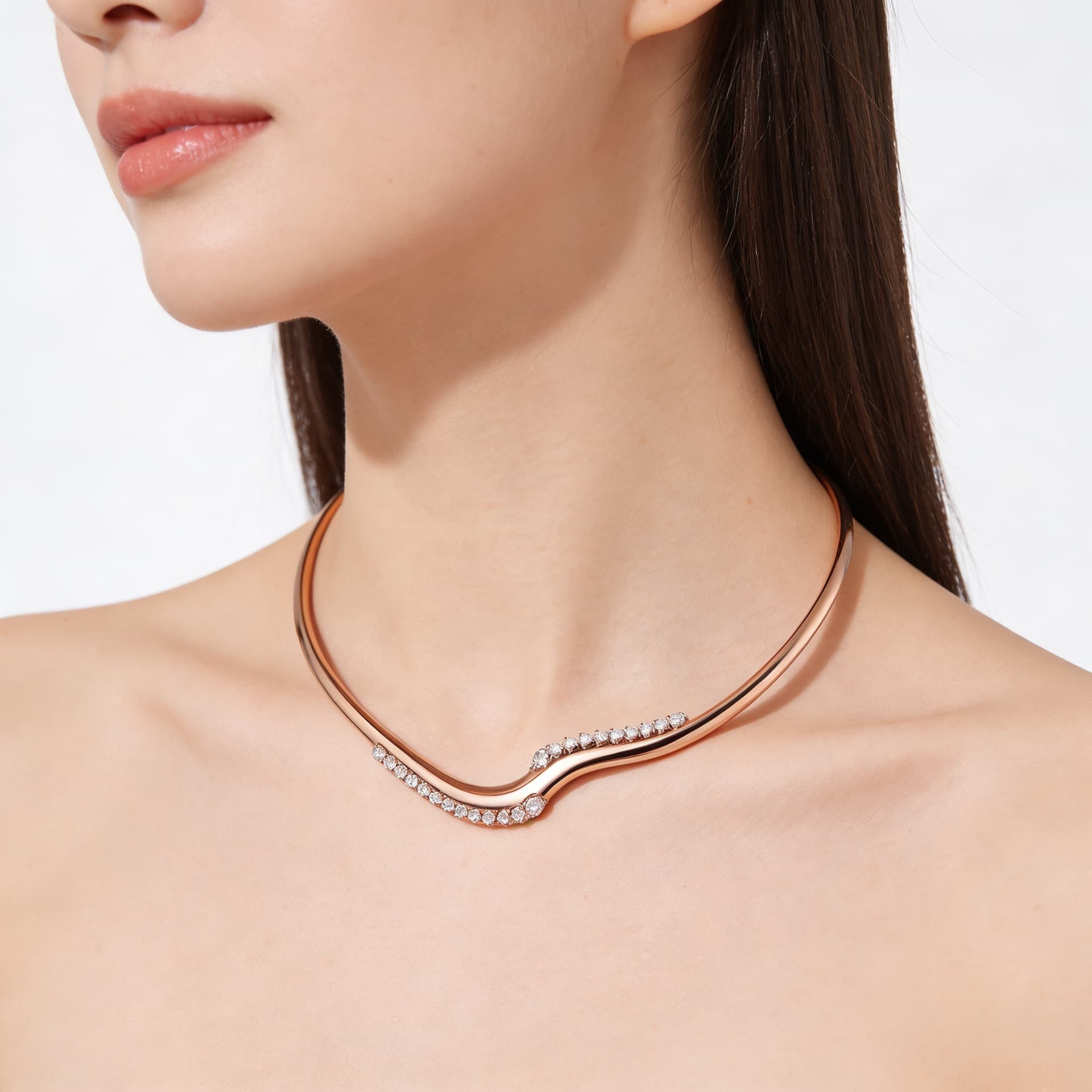 The Hiya Signature IV Flow Diamond Choker 