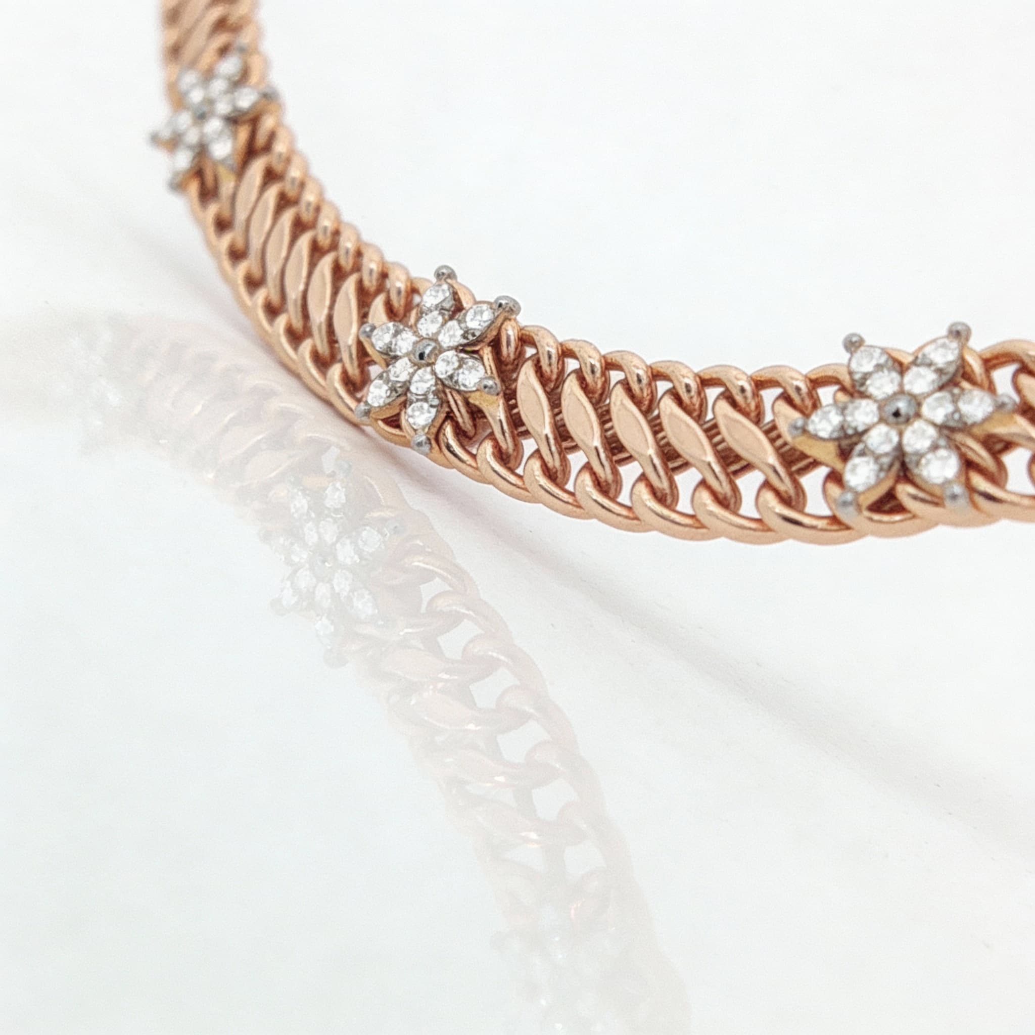 The Hiya Signature IV Star-Set Chain Choker  - 6