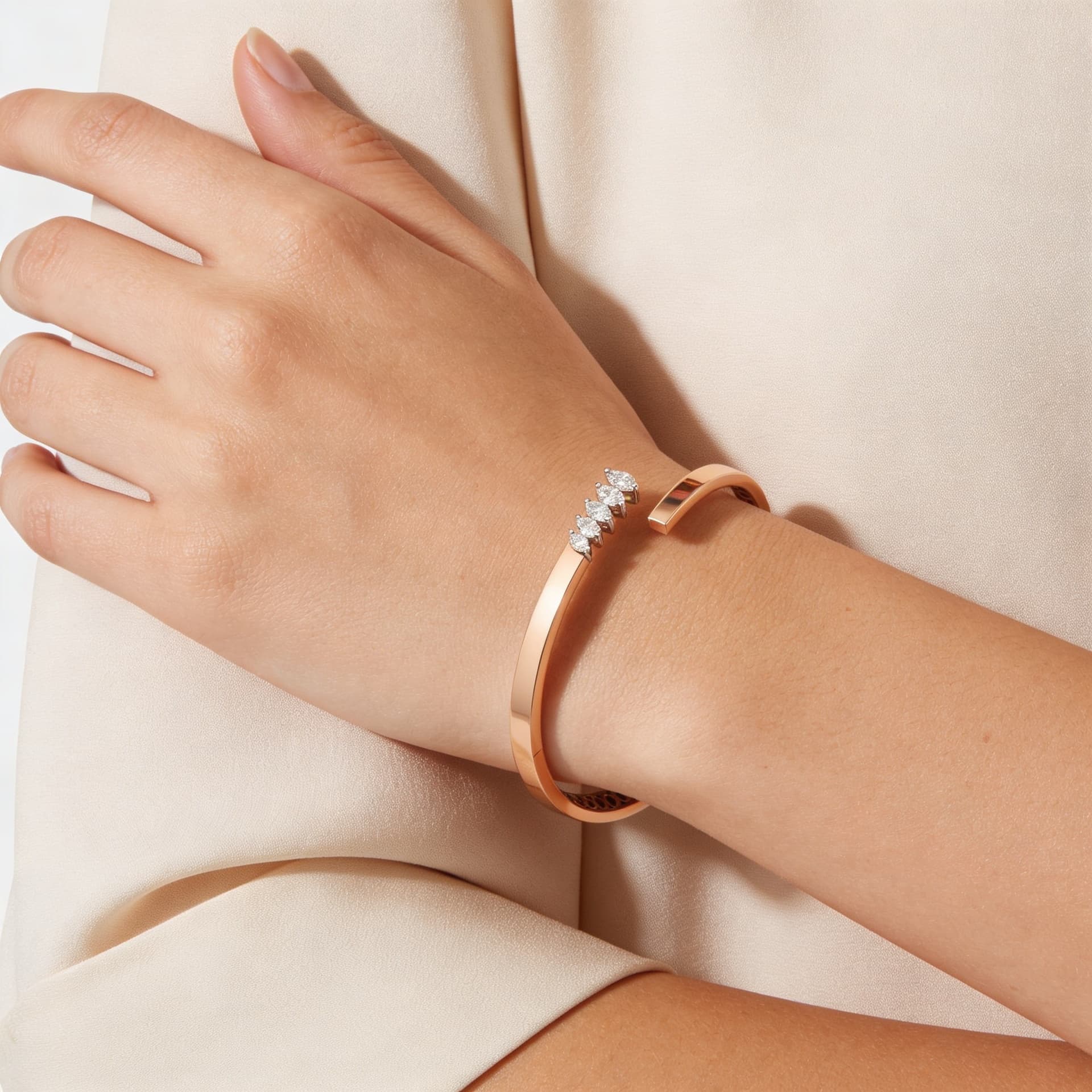 The Hiya Signature IV Pear Alignment Open Bangle