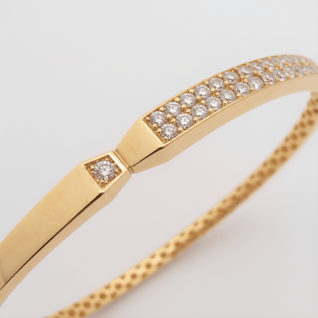 The Hiya Signature Linear Pavé Bracelet  - 4