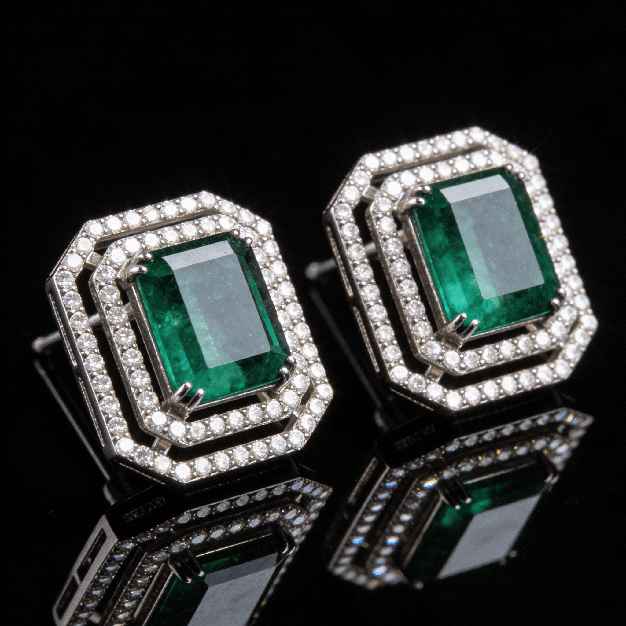  The Peregrinus Emerald Regal Frame - 6