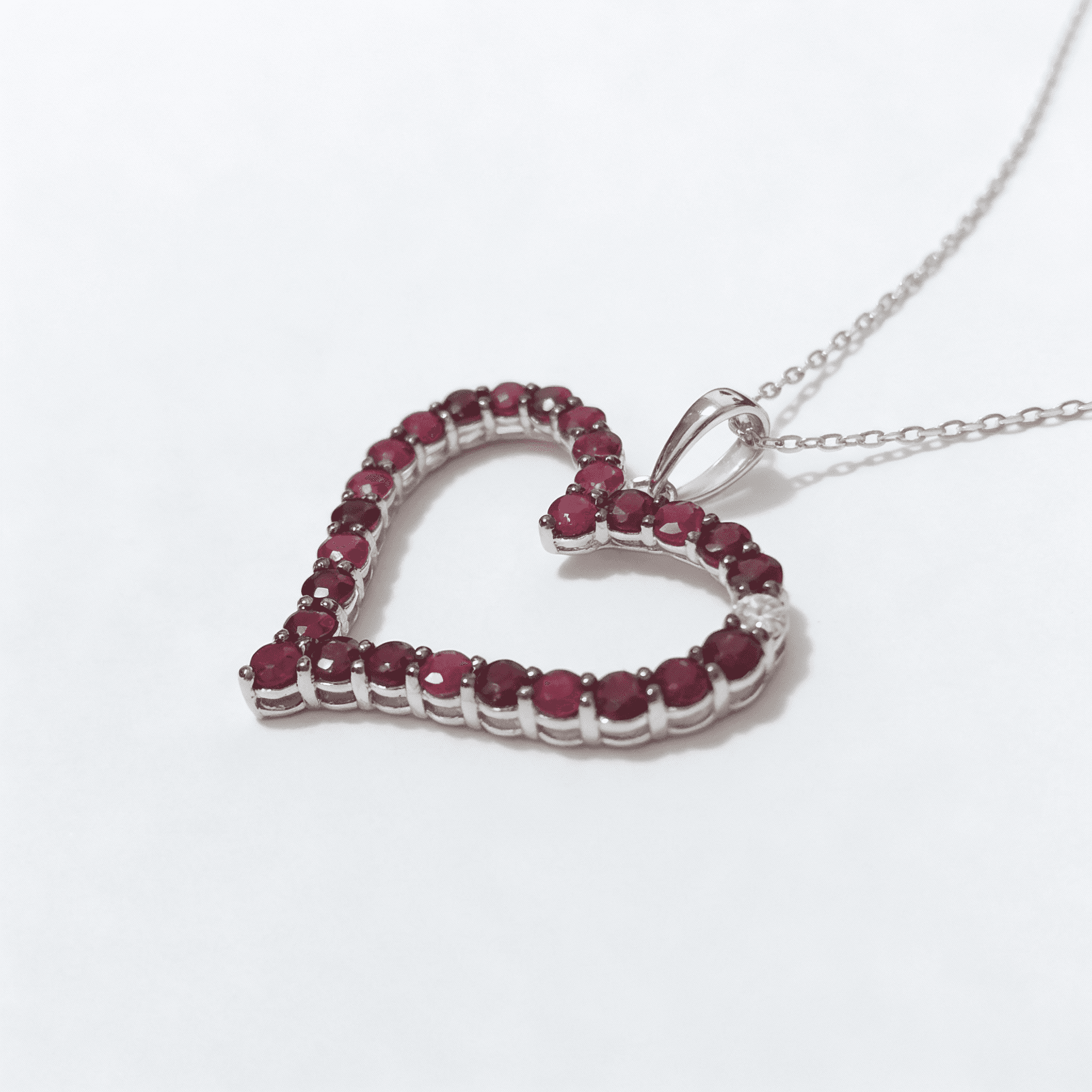 The Peregrinus Scarlet Embrace Pendant - 3
