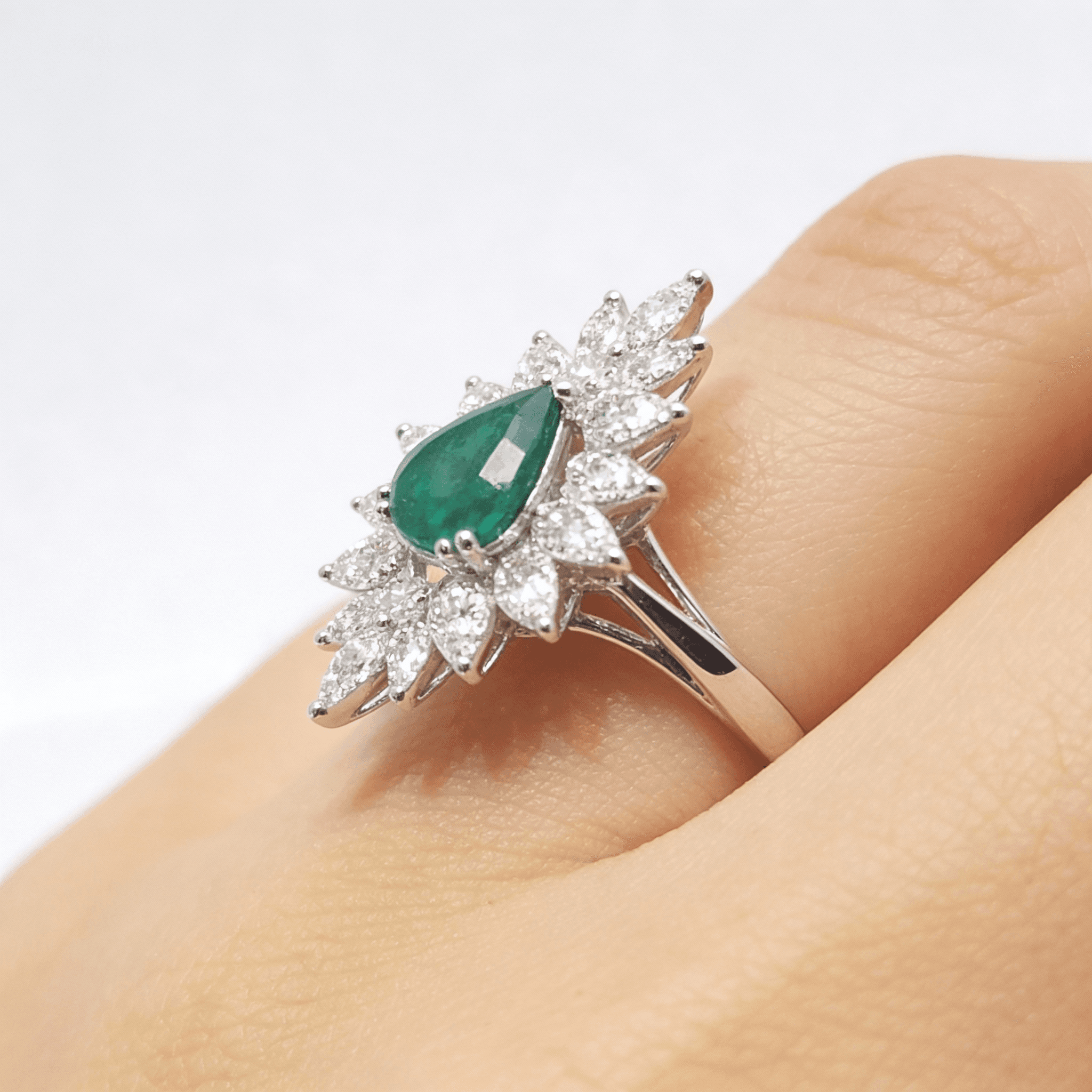 The Peregrinus Sovereign Emerald Petal Ring