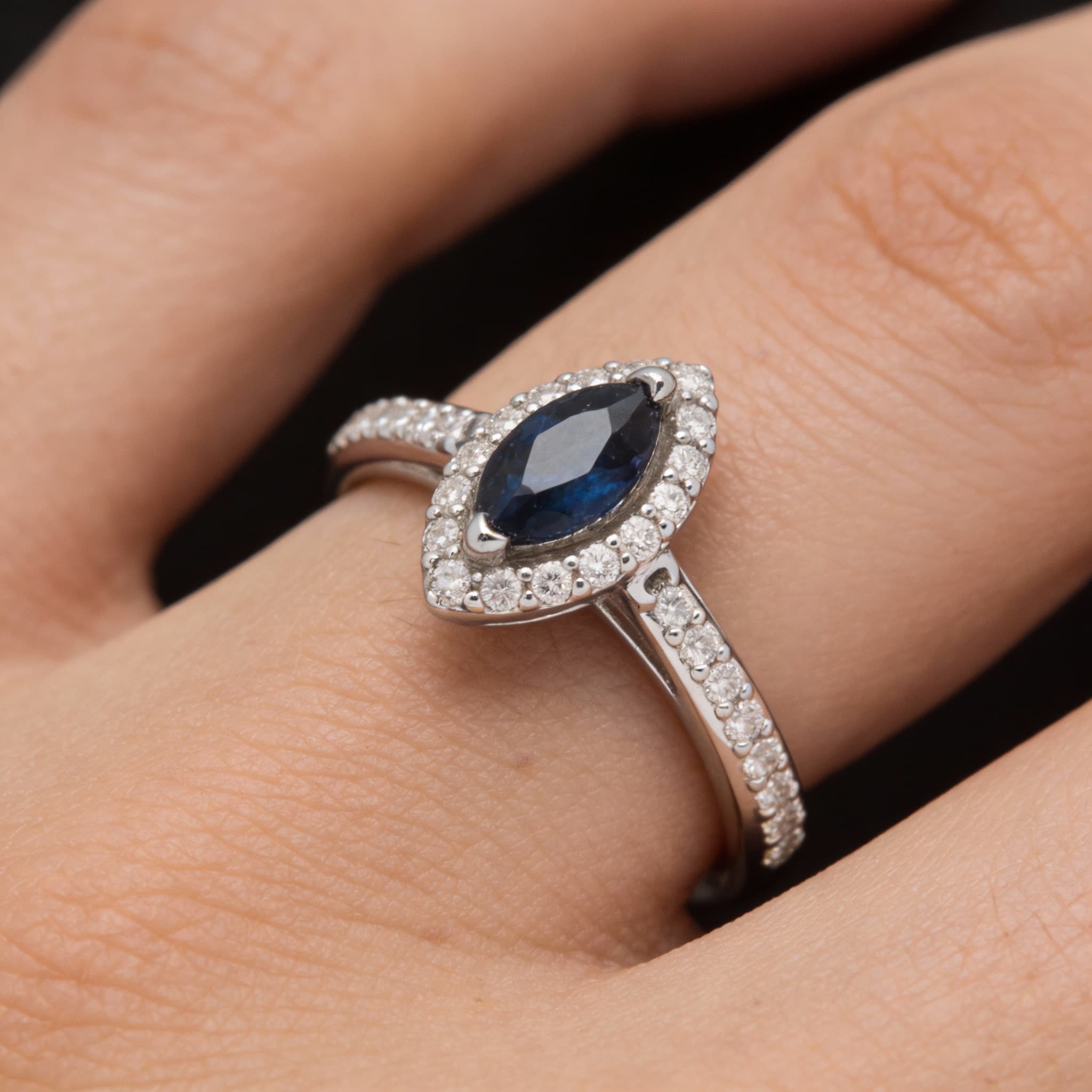 The Peregrinus Midnight Flame Ring
