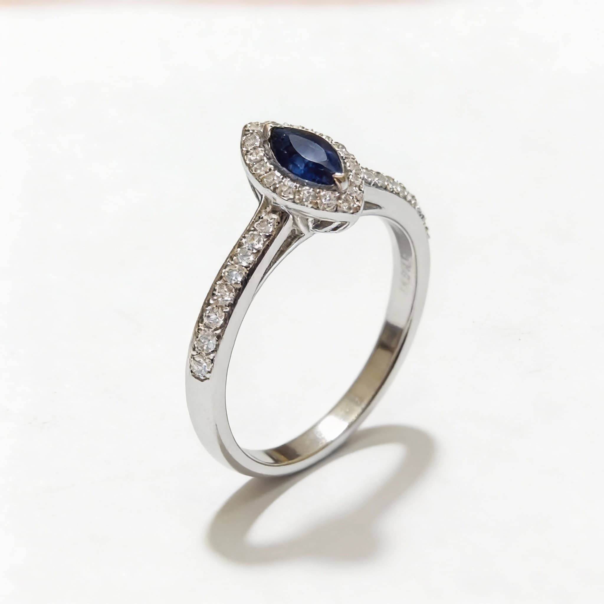The Peregrinus Midnight Flame Ring - 4
