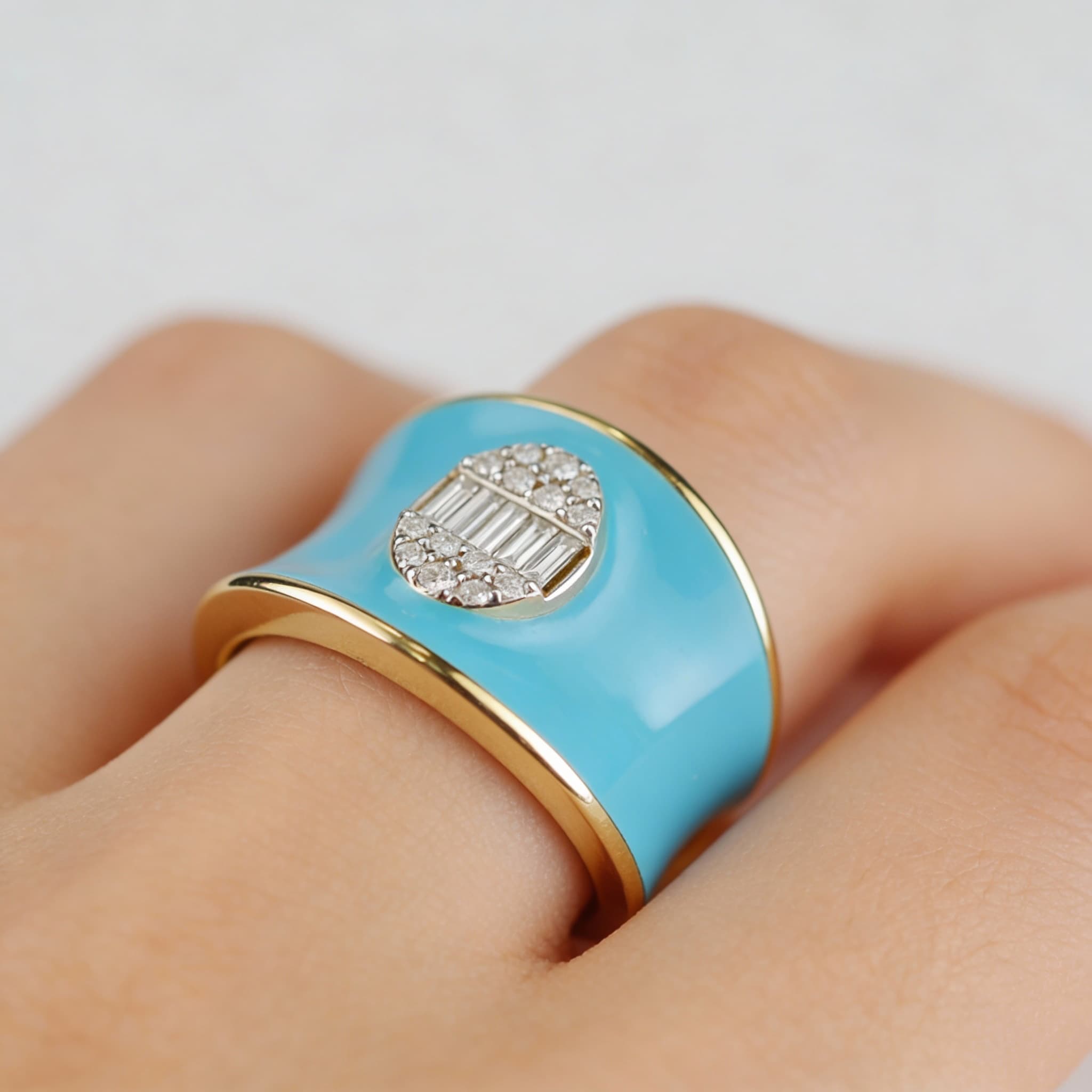 The Peregrinus Oval Diamond Cluster Turquoise Enamel Ring