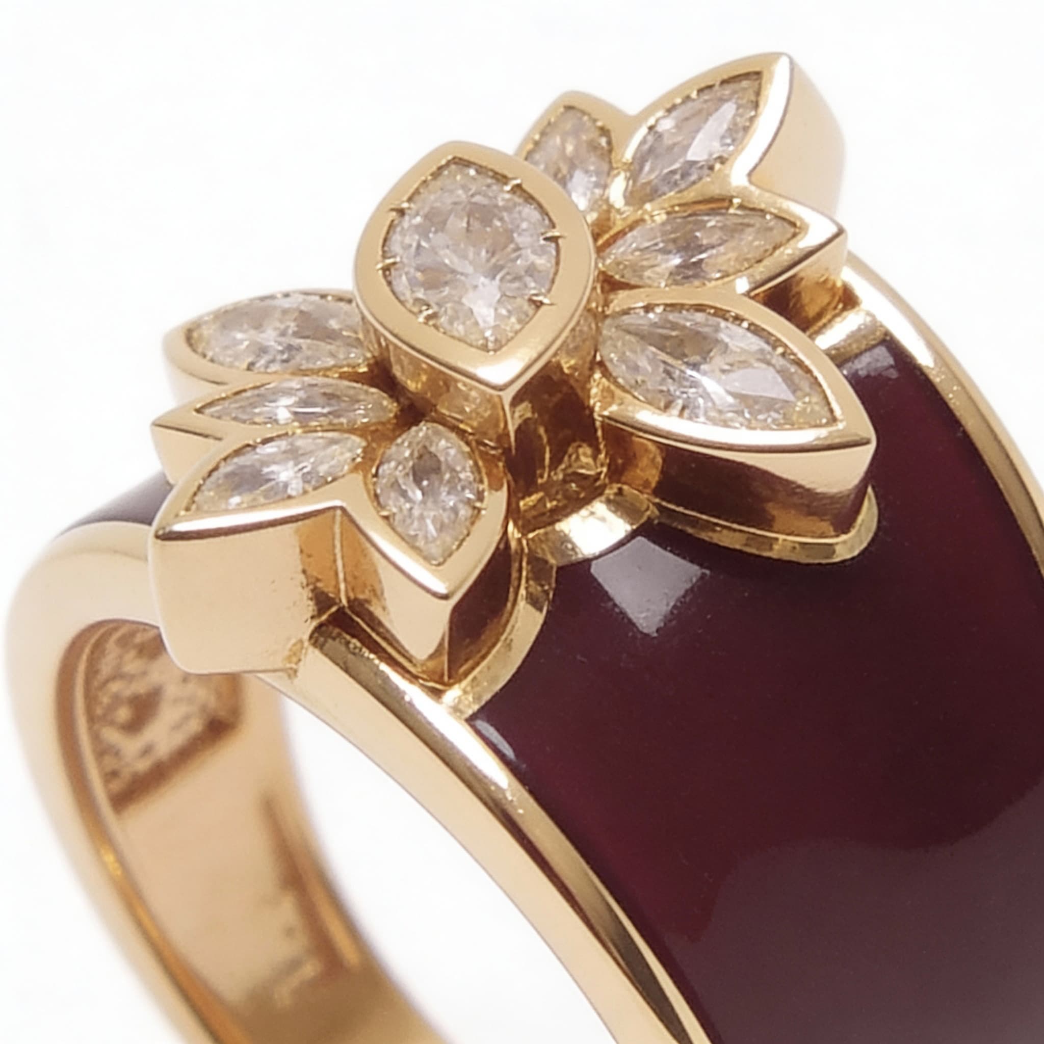 The Peregrinus Garnet Enamel Bloom Ring - 4