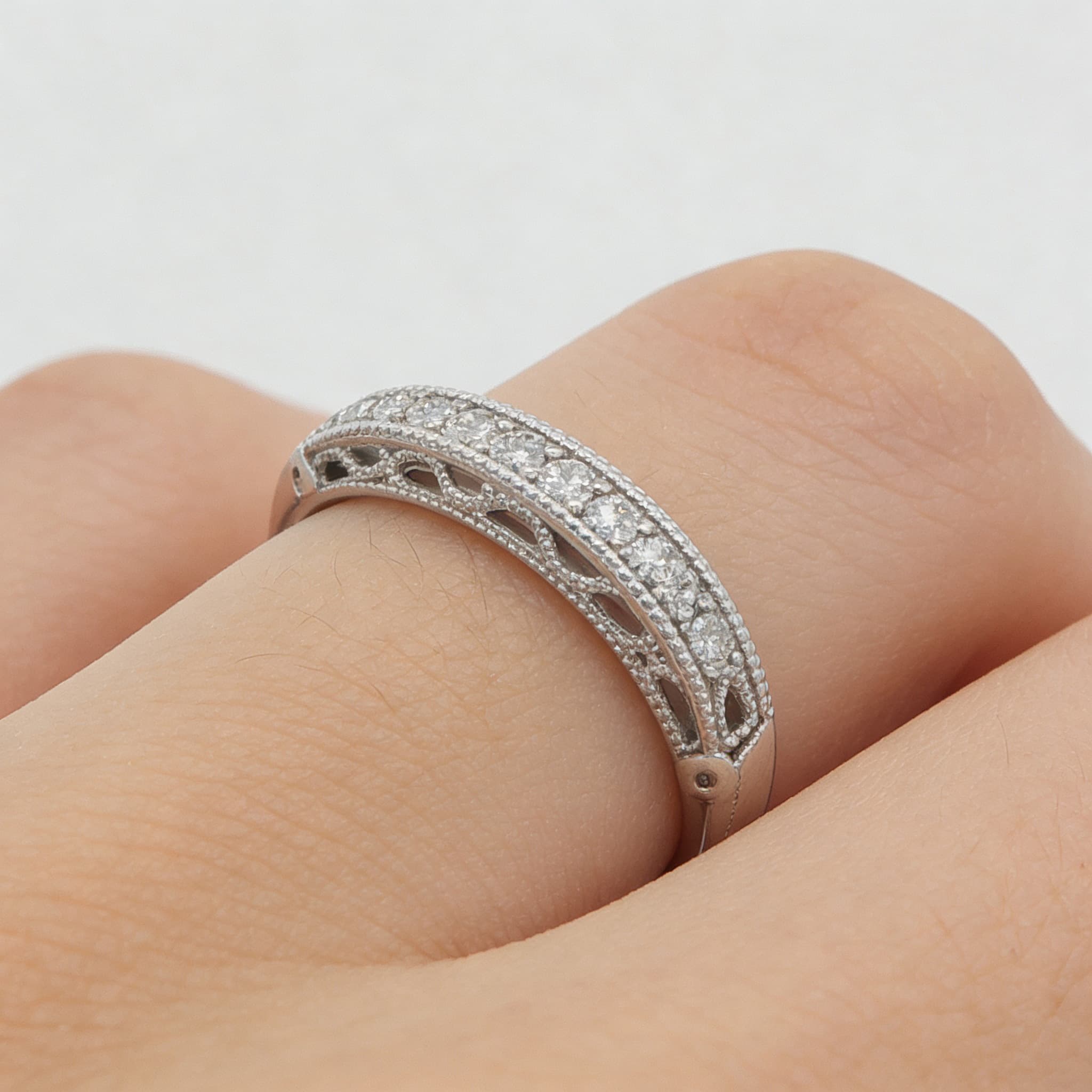 The Eternità Filigree Diamond Ring