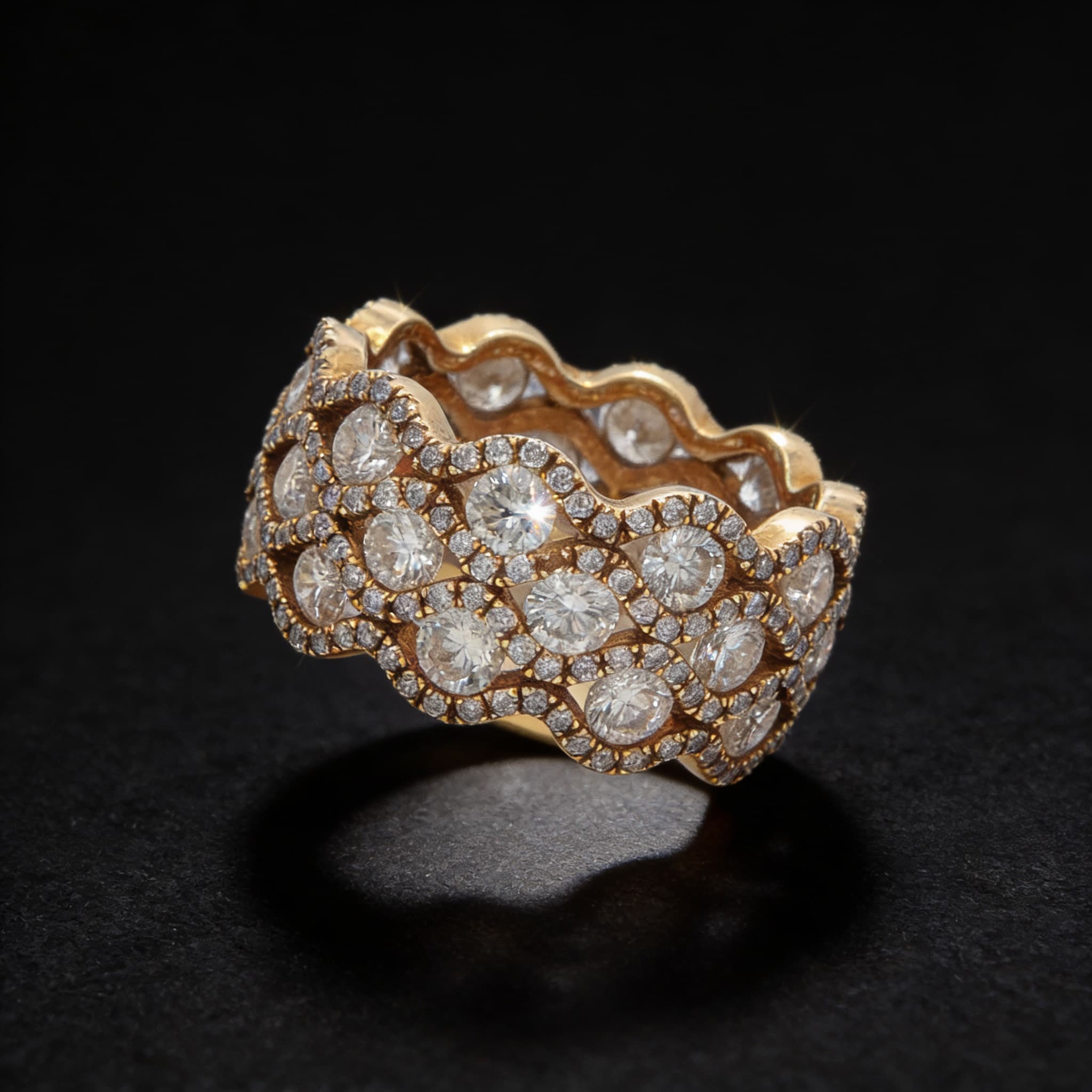 The Eternità Halo Cluster Diamond Band - 6