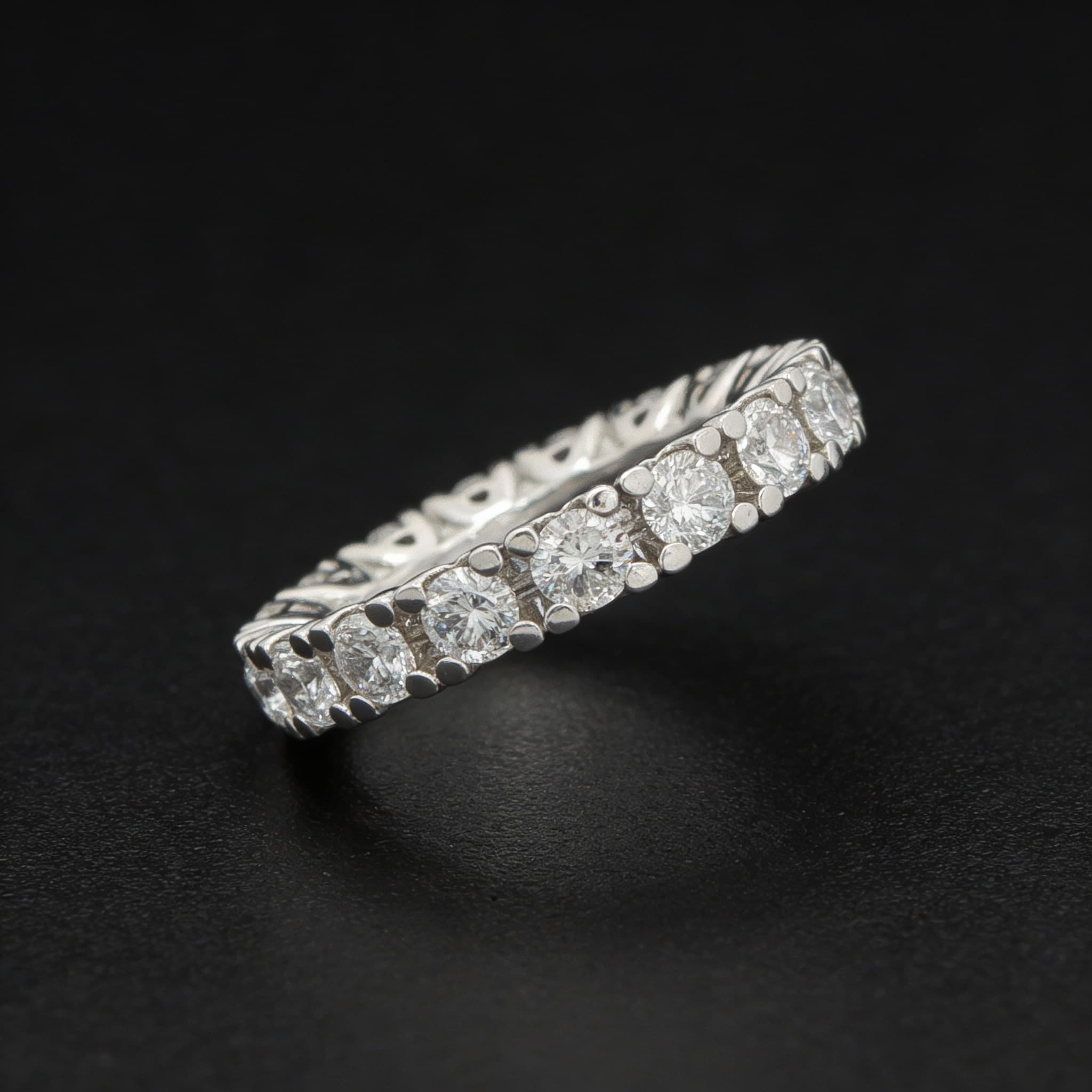  The Eternità Precision-Set Diamond Band - 4