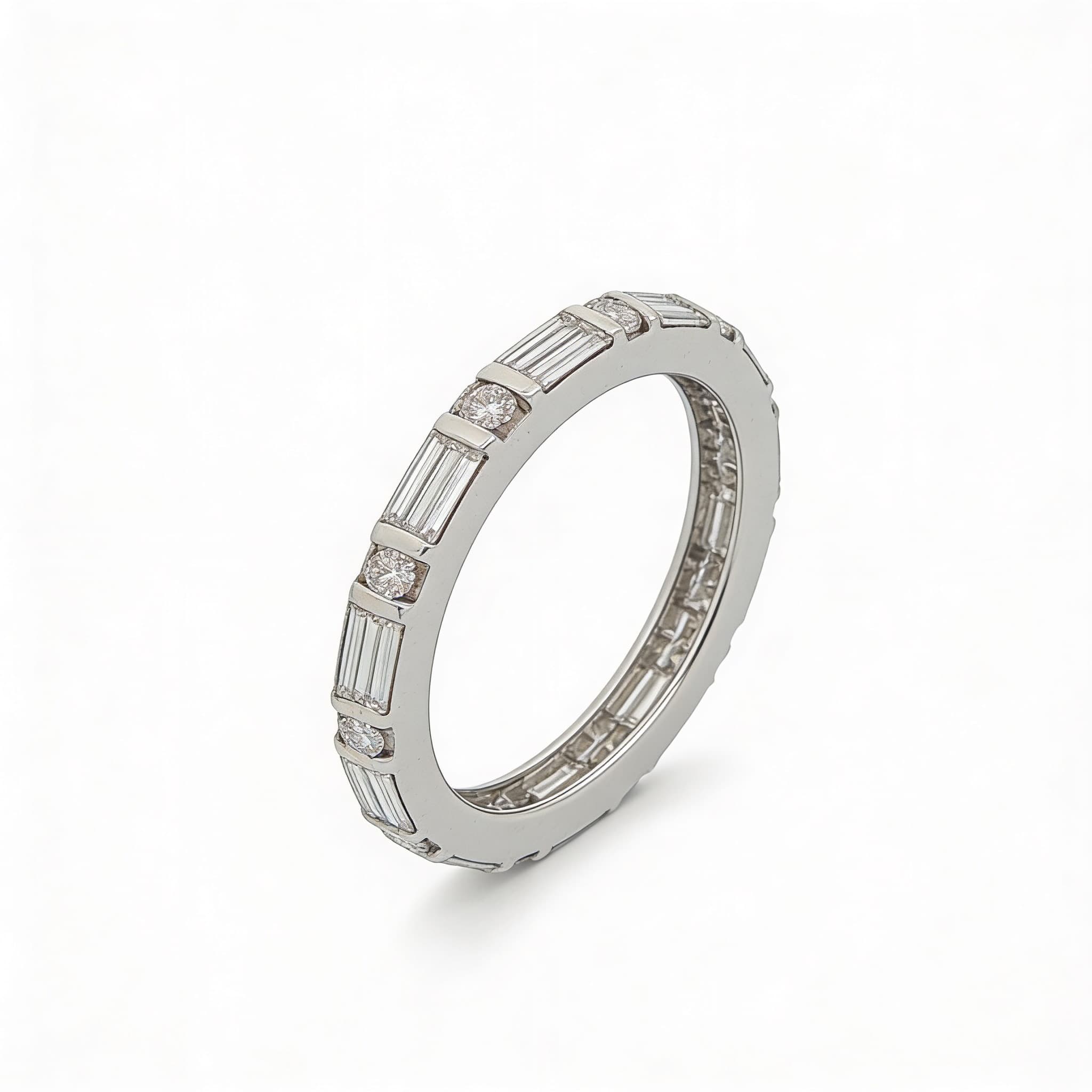 The Eternità Bar-Set Baguette and Round Diamond Eternity Ring - 3
