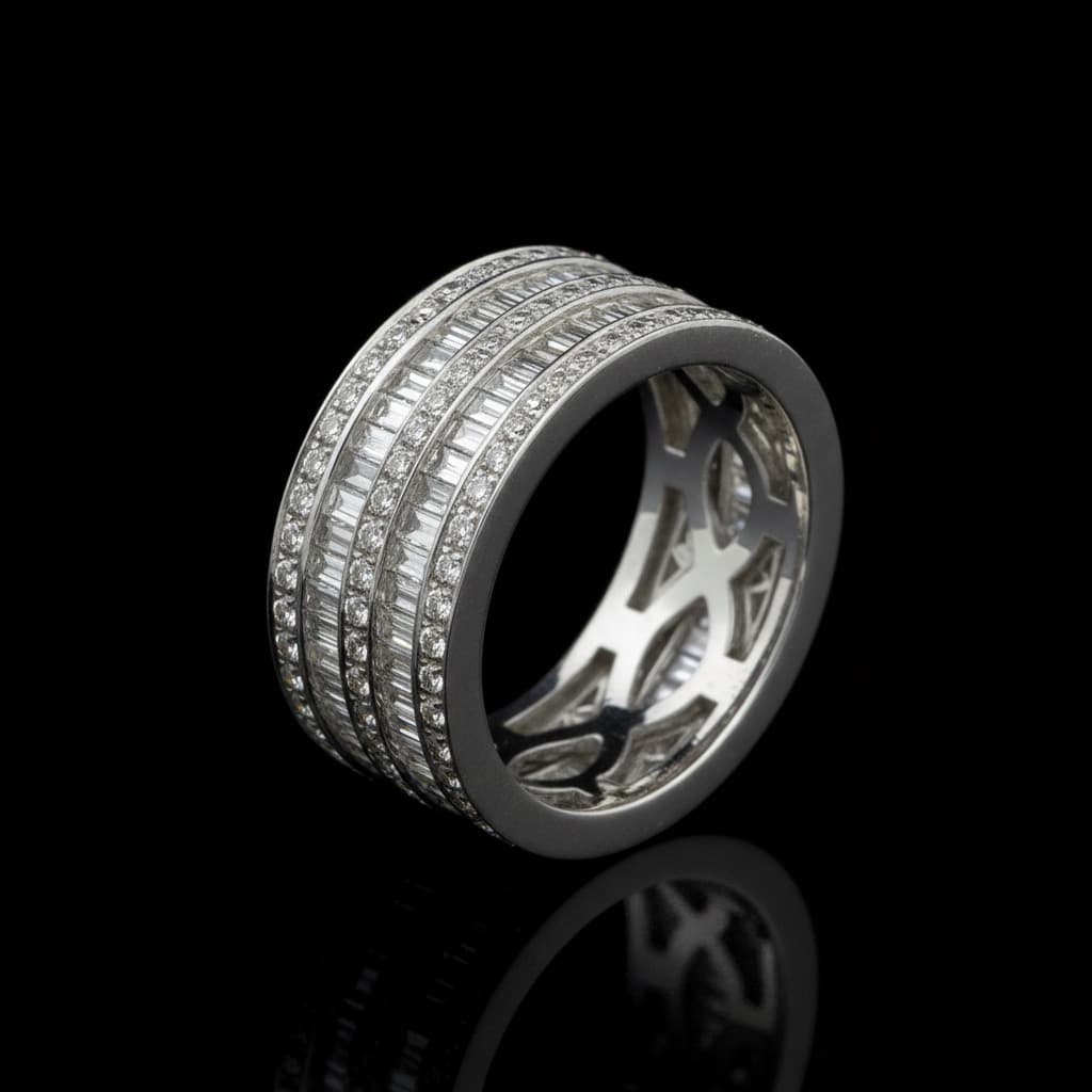 The Eternità Stratified Baguette Diamond Ring with Pavé Bands - 5