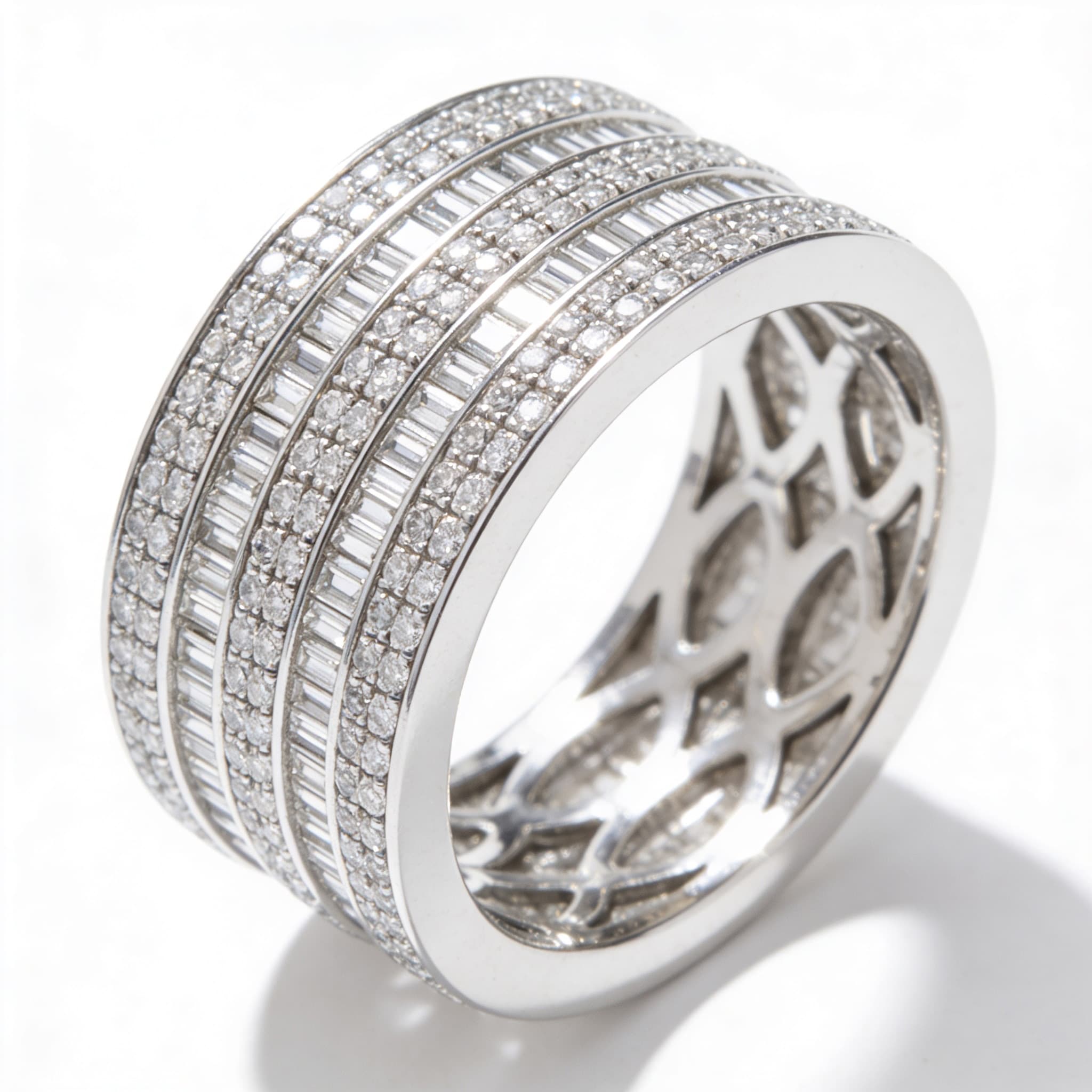 The Eternità Five-Row Baguette and Pavé Diamond Eternity Band - 3