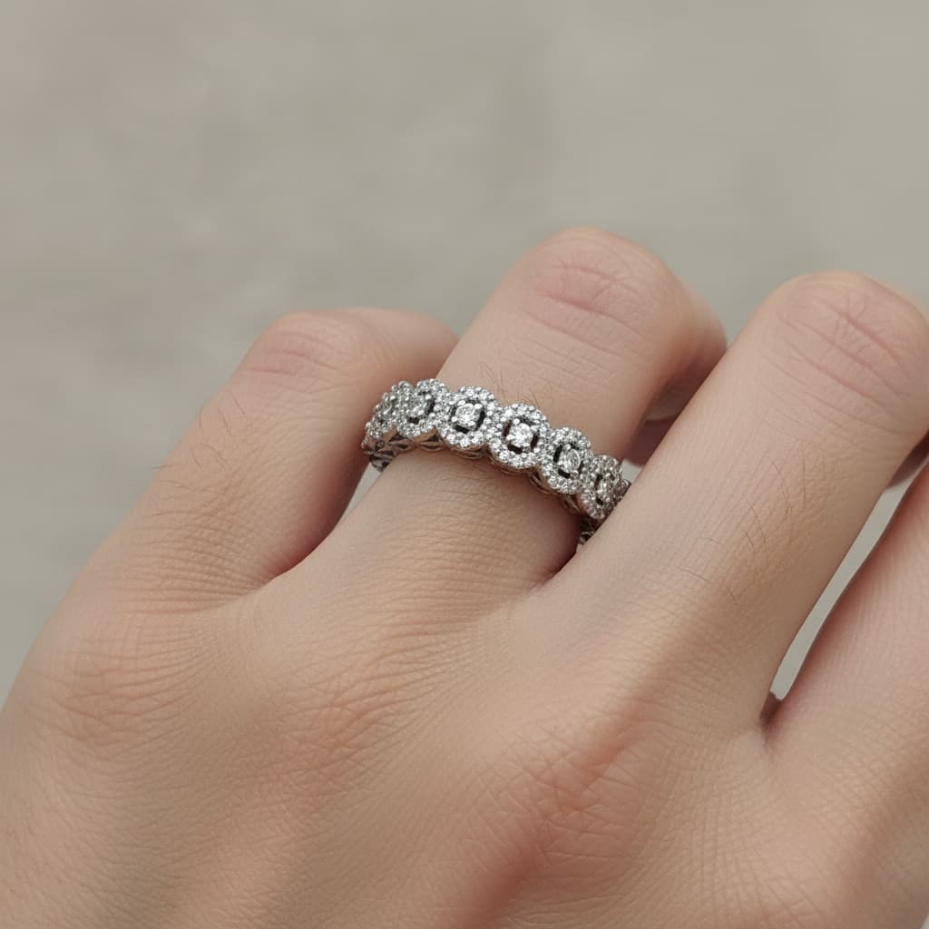 The Eternità Halo Round Diamond Eternity Ring