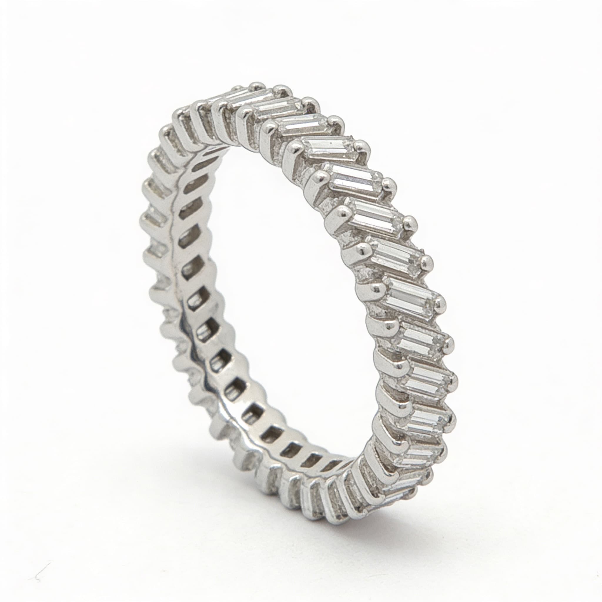  The Eternità Linear Baguette Diamond Eternity Ring - 3