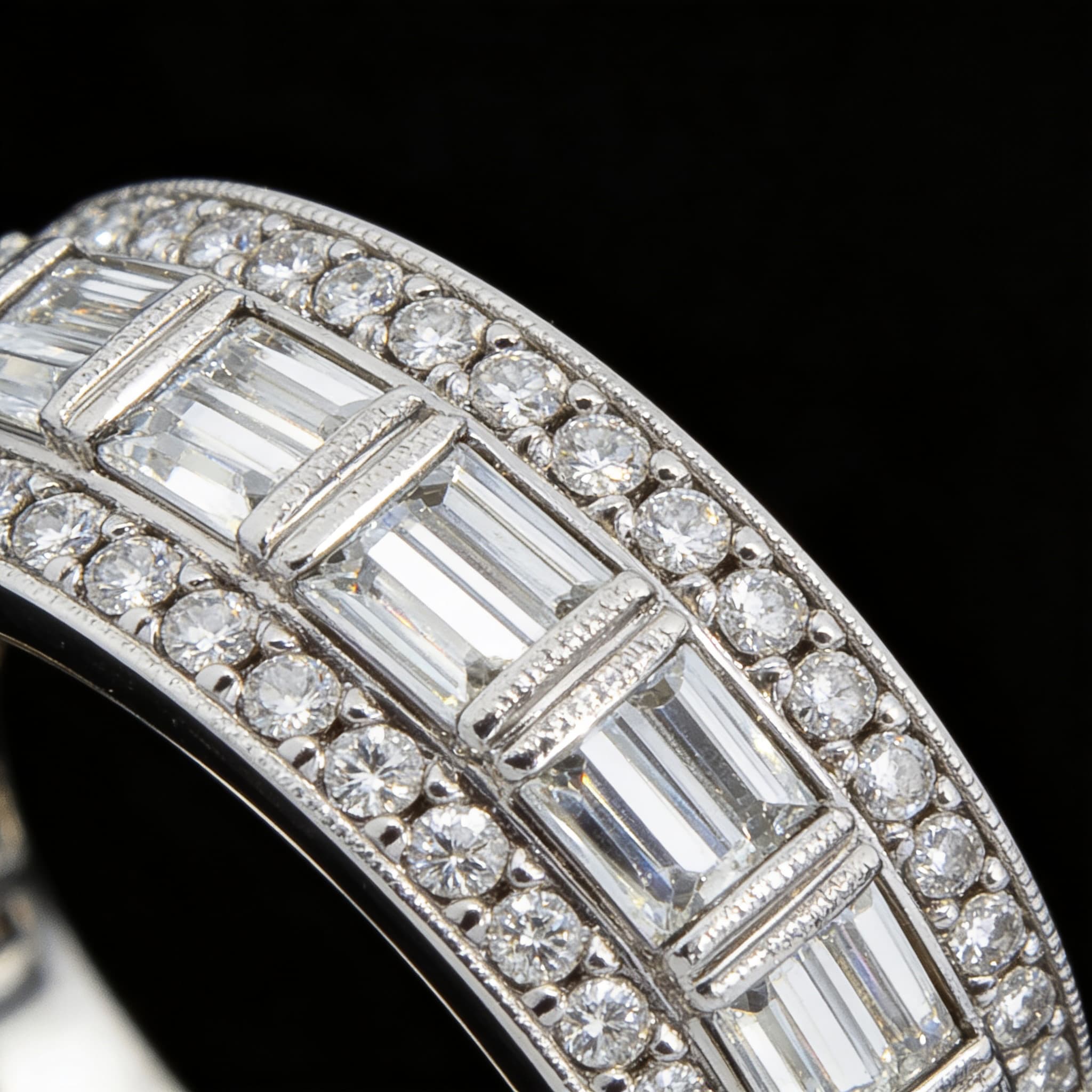 The Eternità Baguette Diamond Eternity Ring with Double Pavé Rows - 4