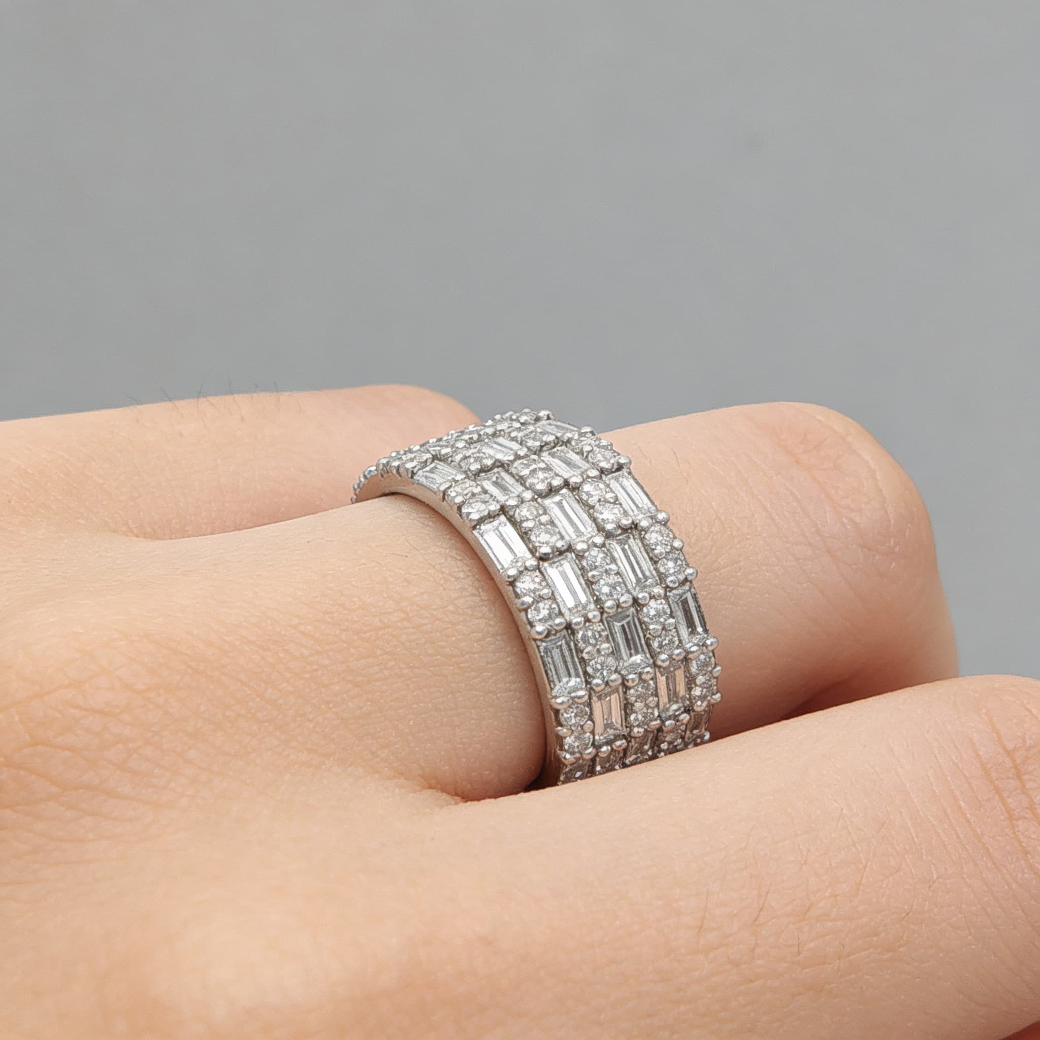 The Eternità Multi-Tier Baguette and Round Diamond Eternity Ring