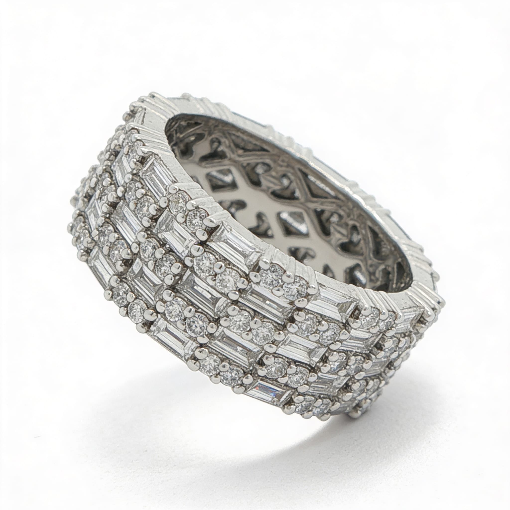 The Eternità Multi-Tier Baguette and Round Diamond Eternity Ring - 3