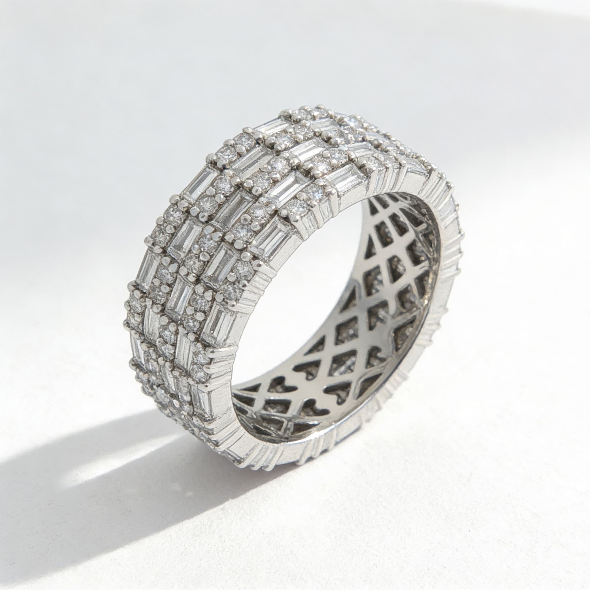 The Eternità Multi-Tier Baguette and Round Diamond Eternity Ring - 4