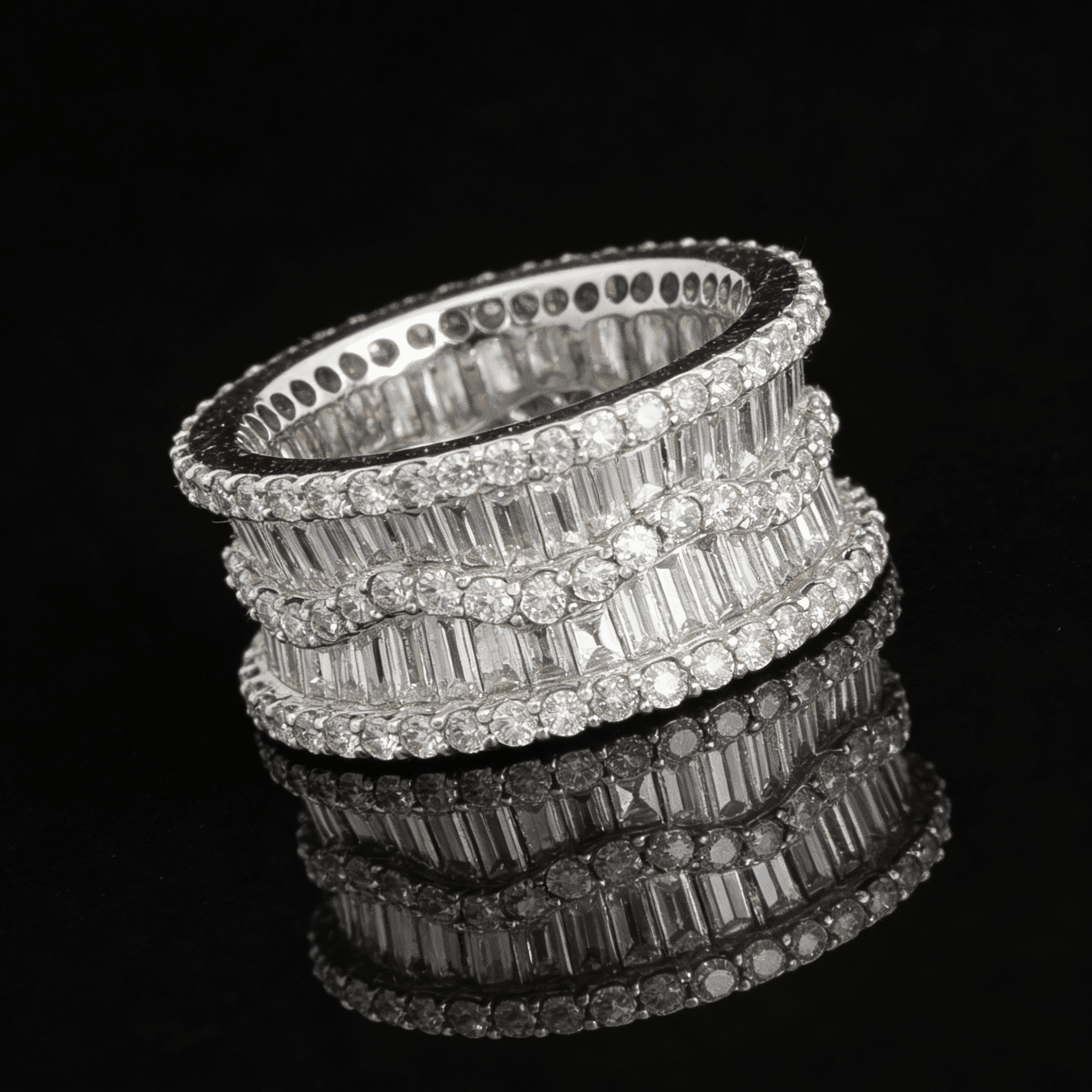 The Eternità Raised Gallery Baguette and Round Eternity Ring - 3