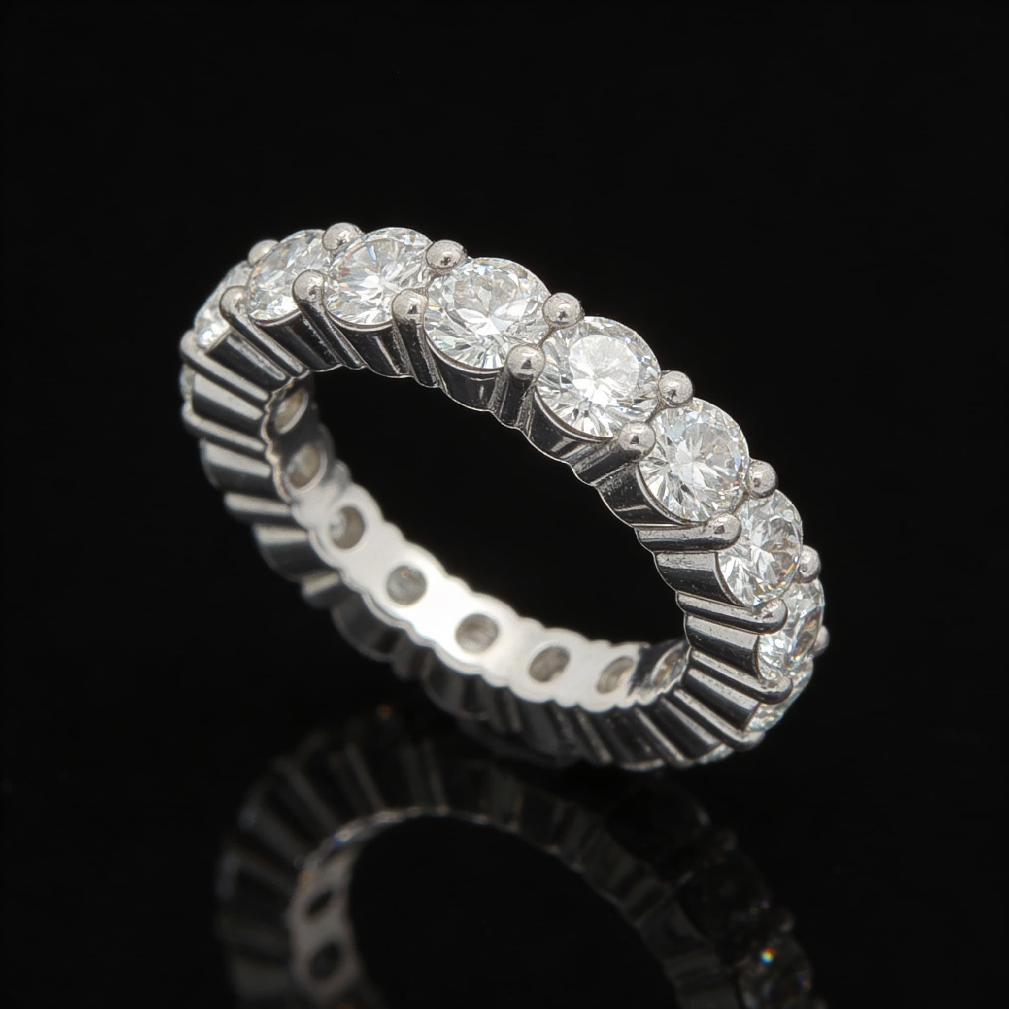 The Eternità Classic High-Wall Prong Eternity - 6
