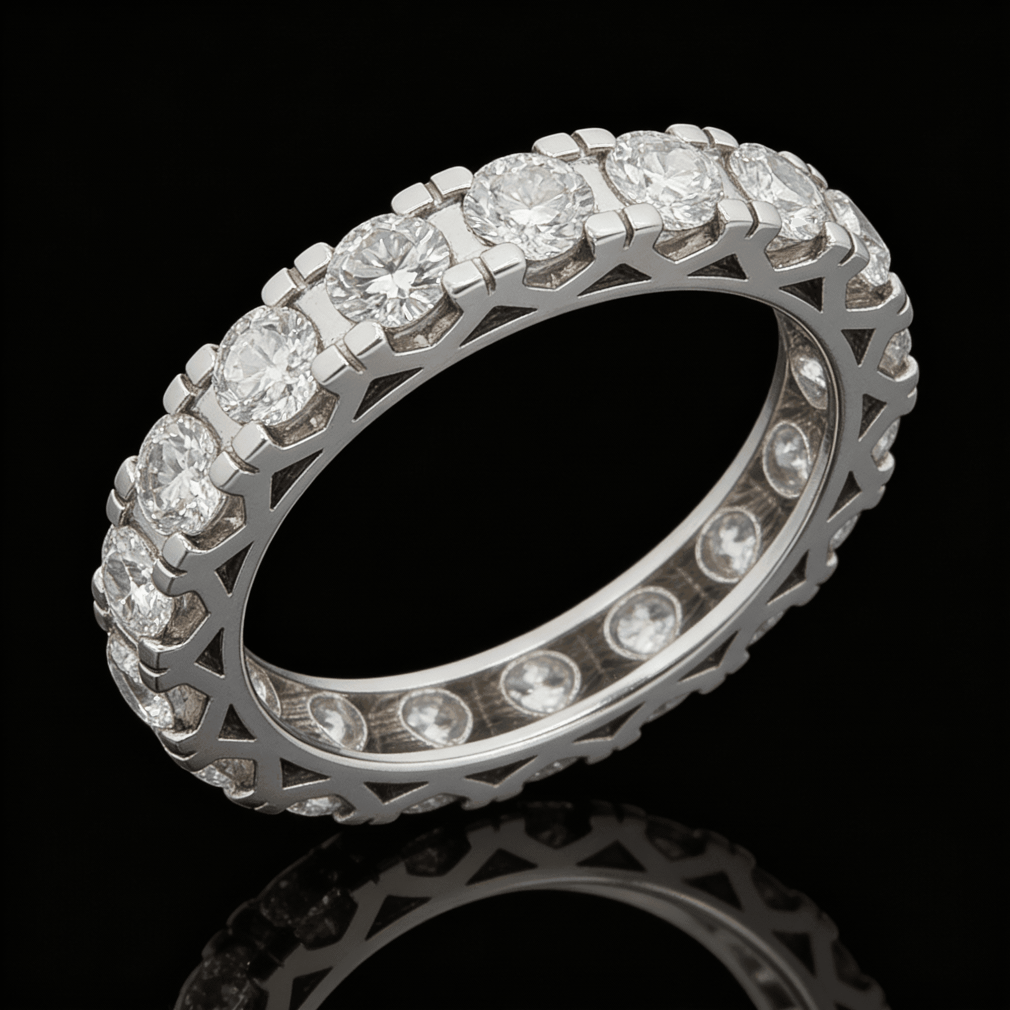 The Eternità Round Diamond Lattice Eternity Ring - 5