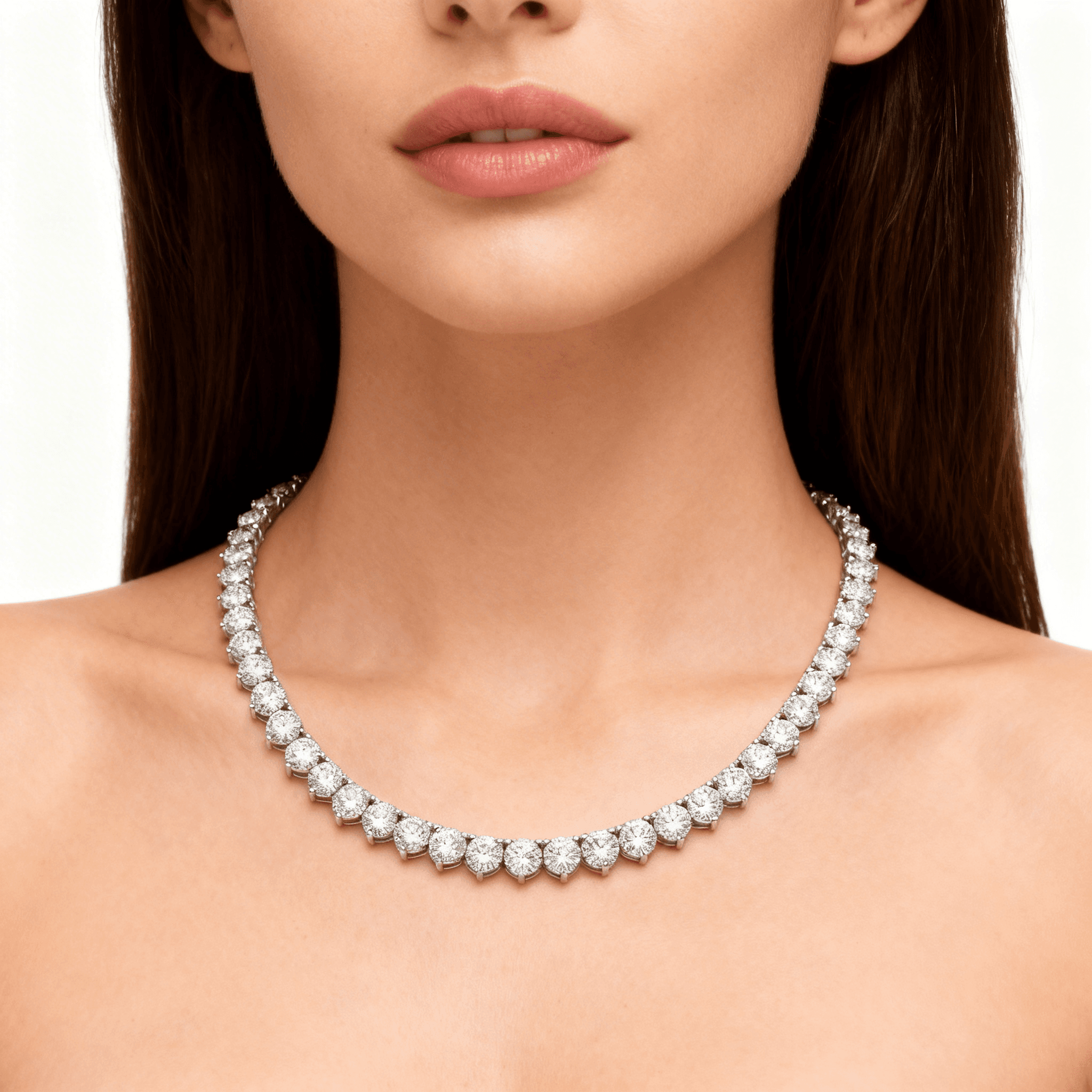 Les Exclusives Romantic Precision Necklace