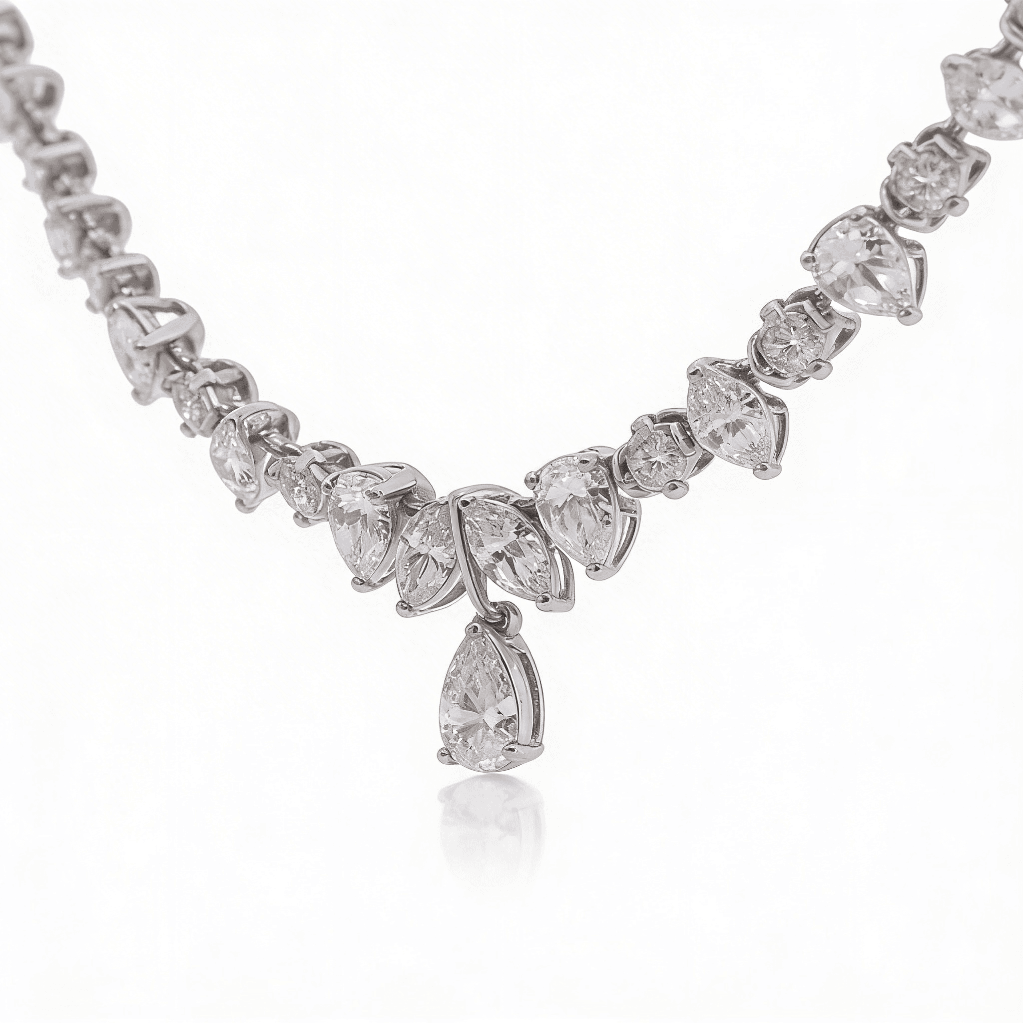 Les Exclusives Central Pear Drop Necklace - 5