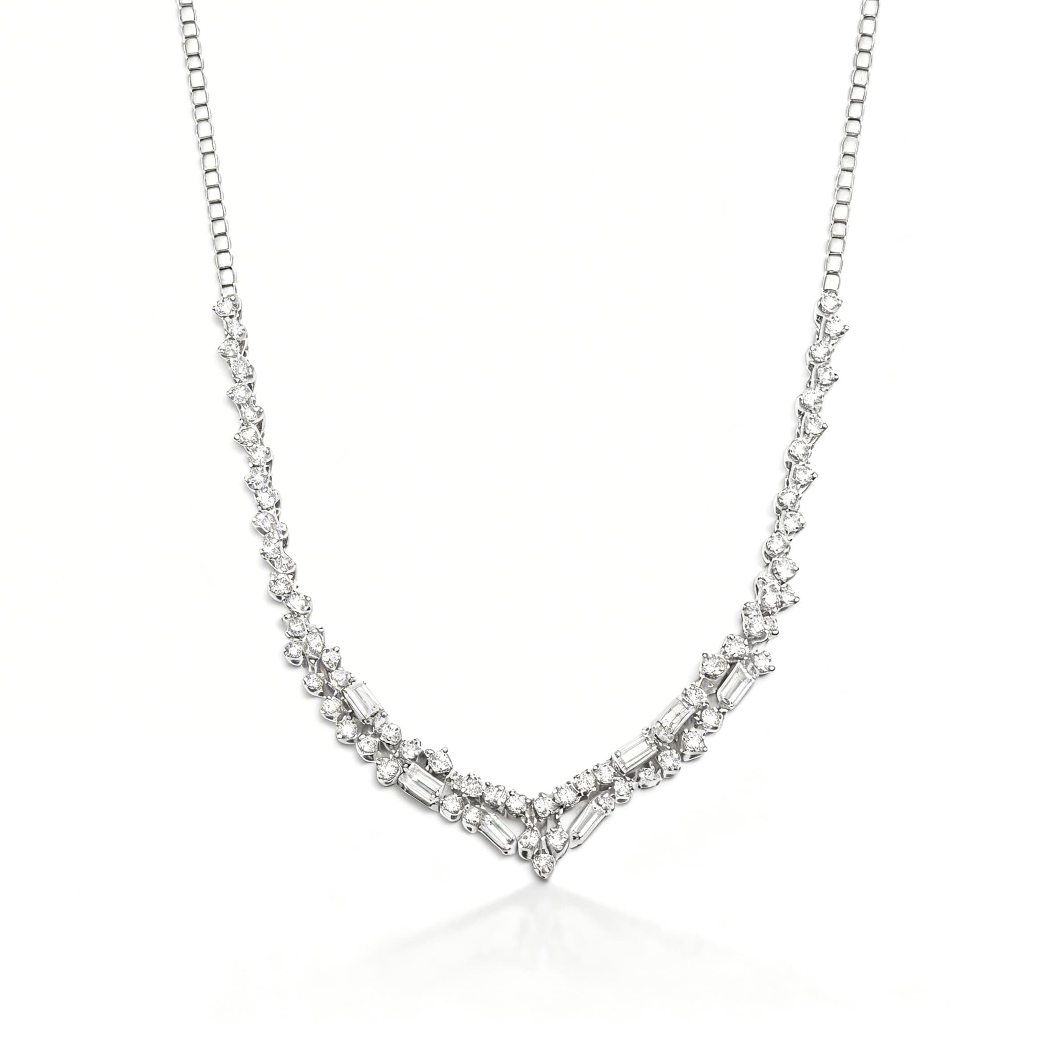 The Solo Mio Vector V Necklace - 3