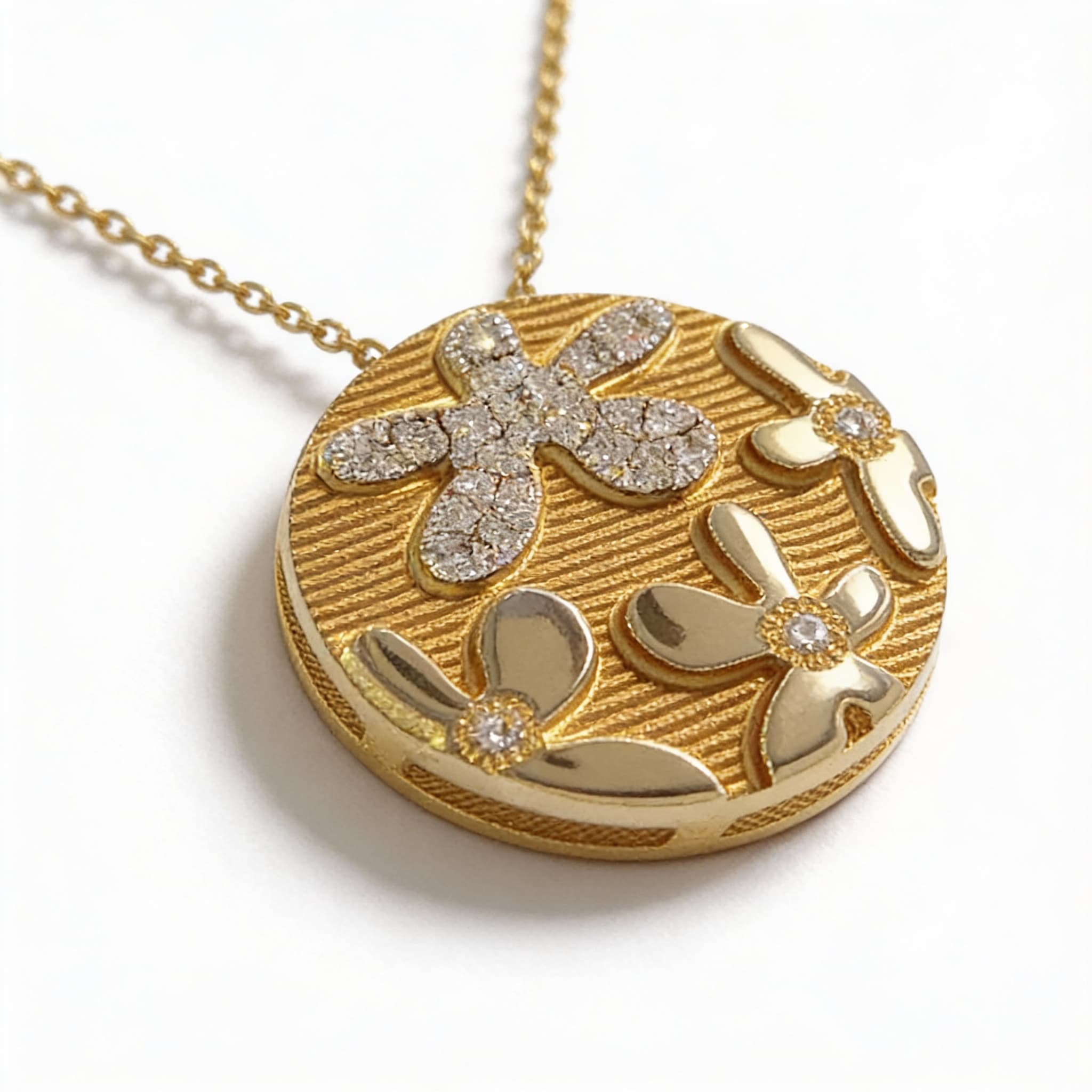 Eden’s Garden Pavé Diamond Floral Pendant in yellow gold small - 5