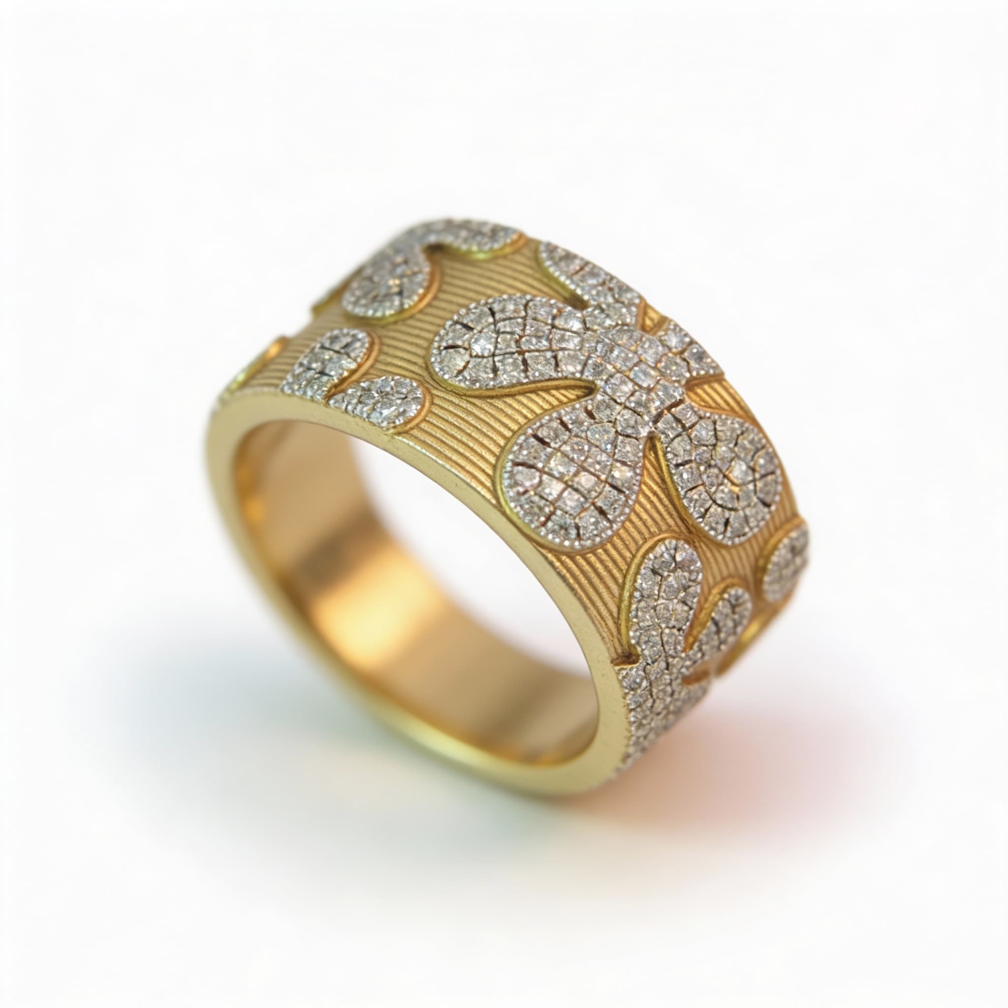 Eden’s Garden Pavé Diamond Floral Band in Yellow Gold - 3