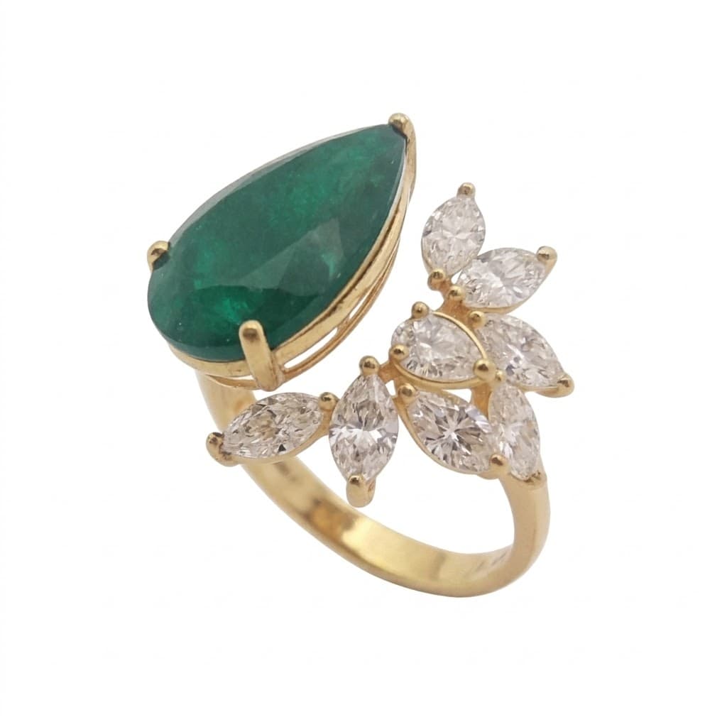The Peregrinus Imperial Leaf Ring