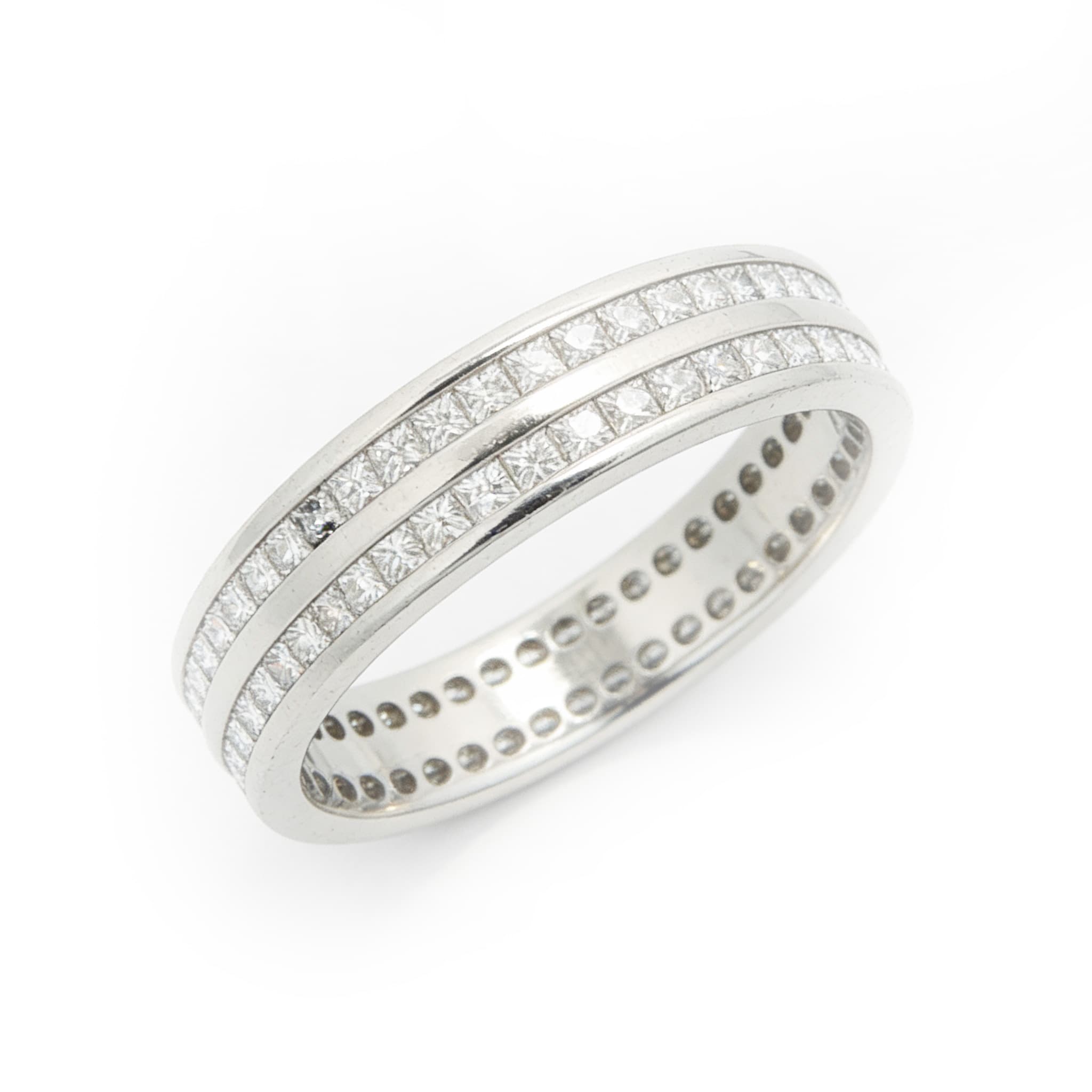 The Eternità Twin Channel Diamond Ring