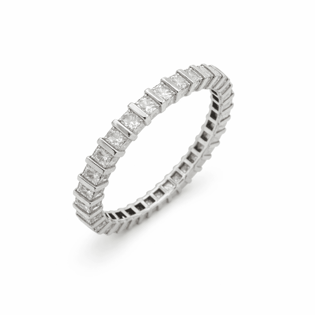 The Eternità Segmented Round Diamond Eternity Ring